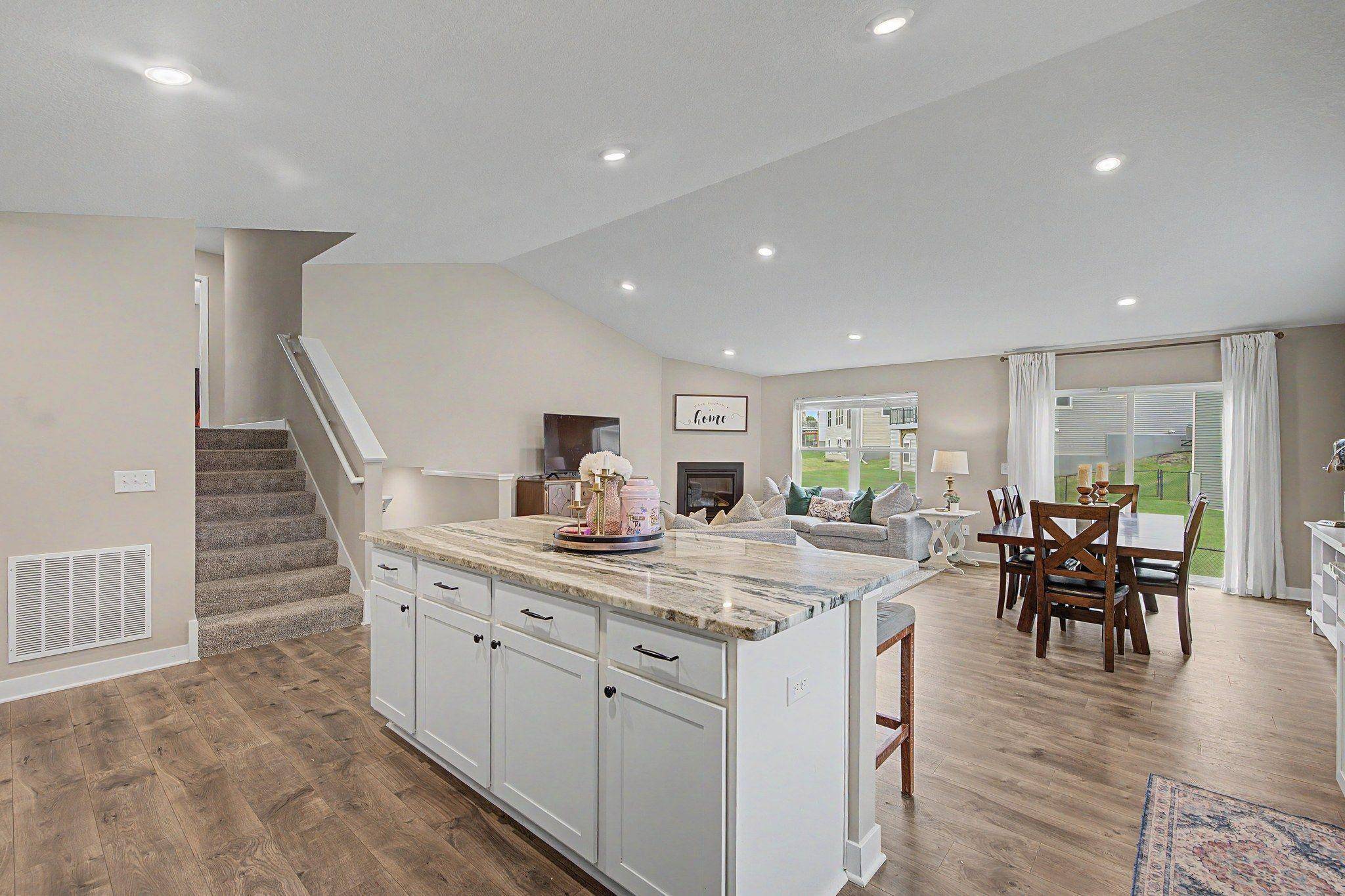14211 Cheshire LN N, Dayton, MN 55327
