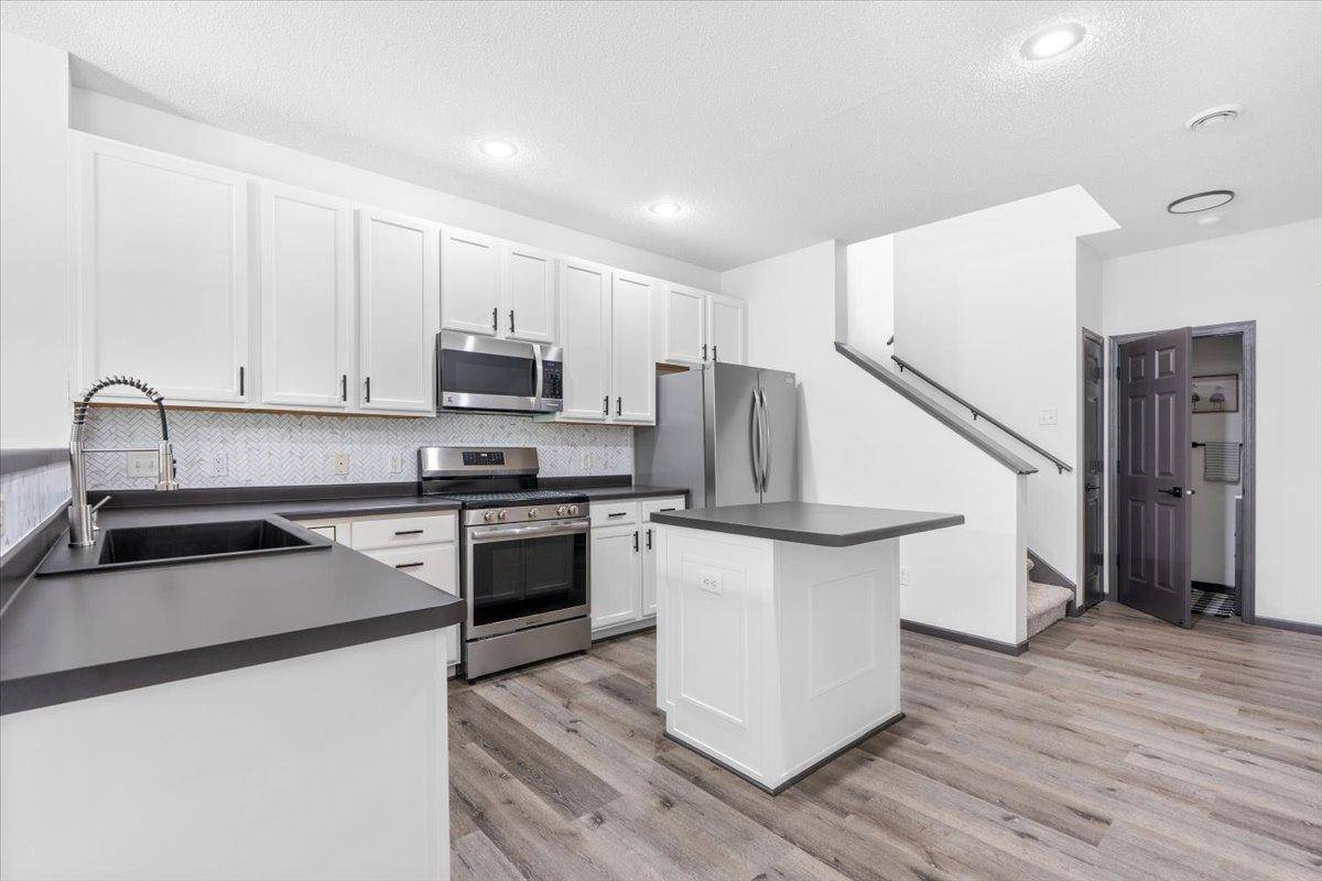 14175 Avalon PATH #102, Rosemount, MN 55068