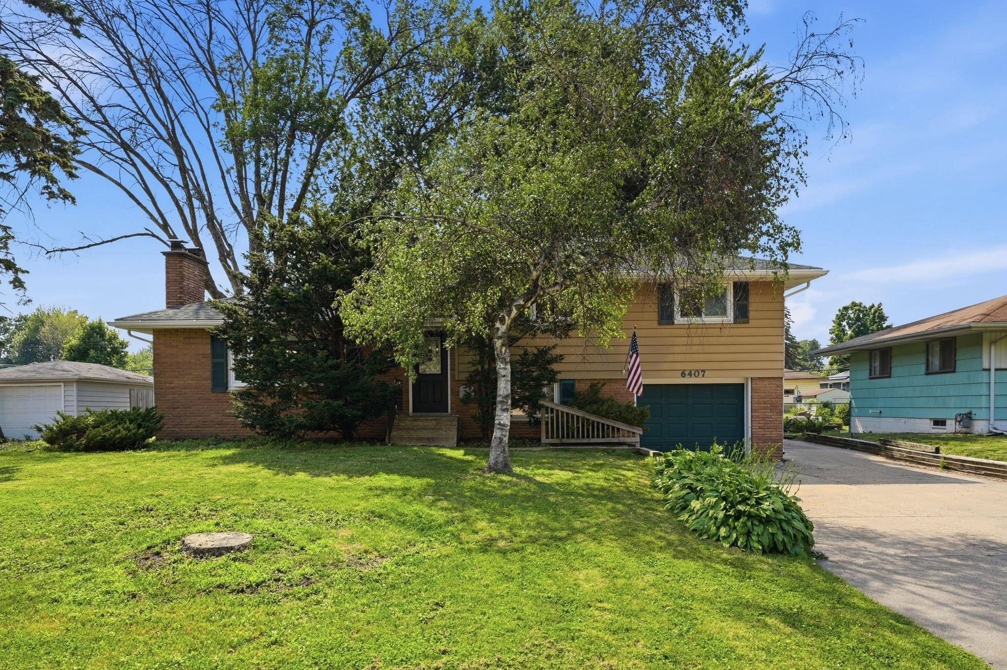 6407 Orchard AVE N, Brooklyn Park, MN 55429