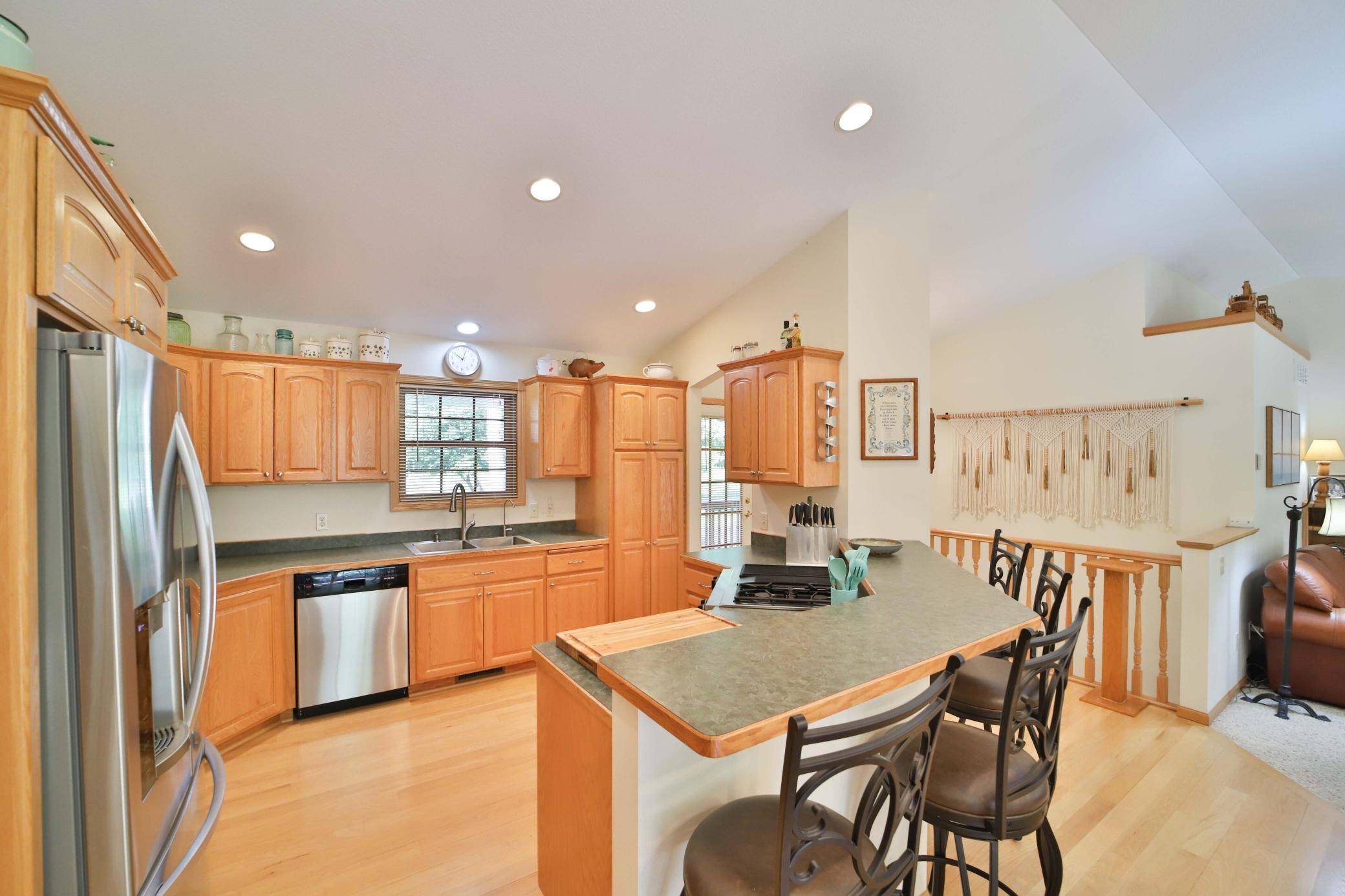 8553 Waseya Woods DR, Nisswa, MN 56468