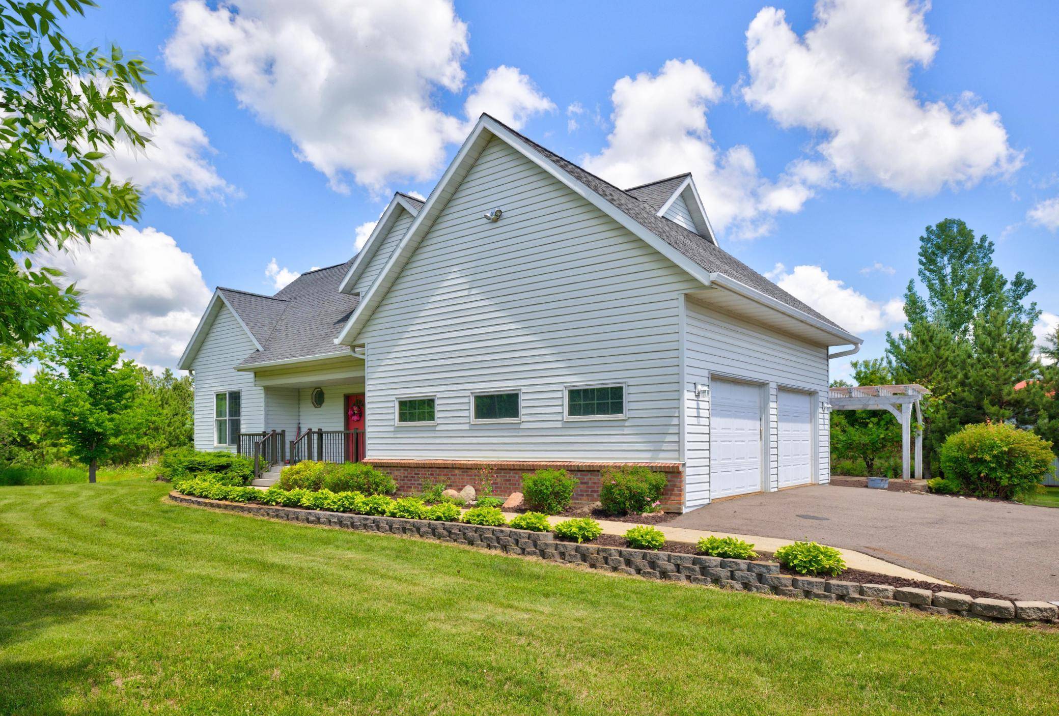 29012 Gopher LN, Akeley, MN 56433