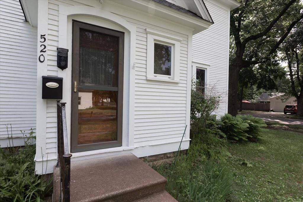 520 12th ST SE, Menomonie, WI 54751