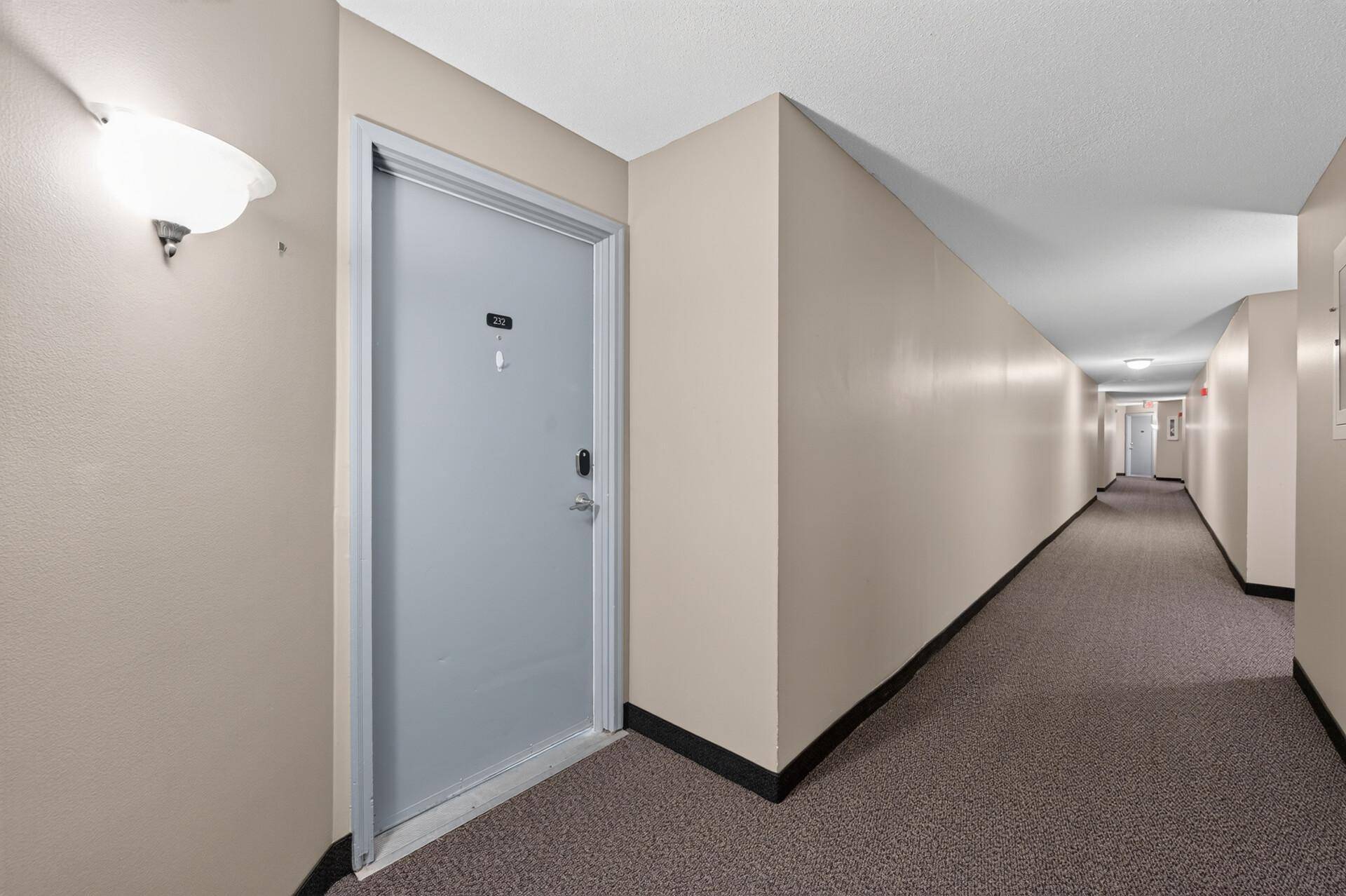 132 Demont AVE E #232, Little Canada, MN 55117