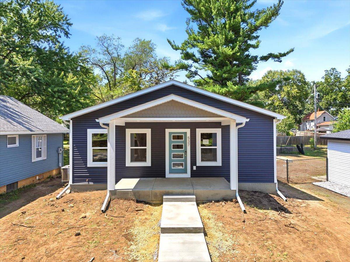 537 N Pearl ST, River Falls, WI 54022