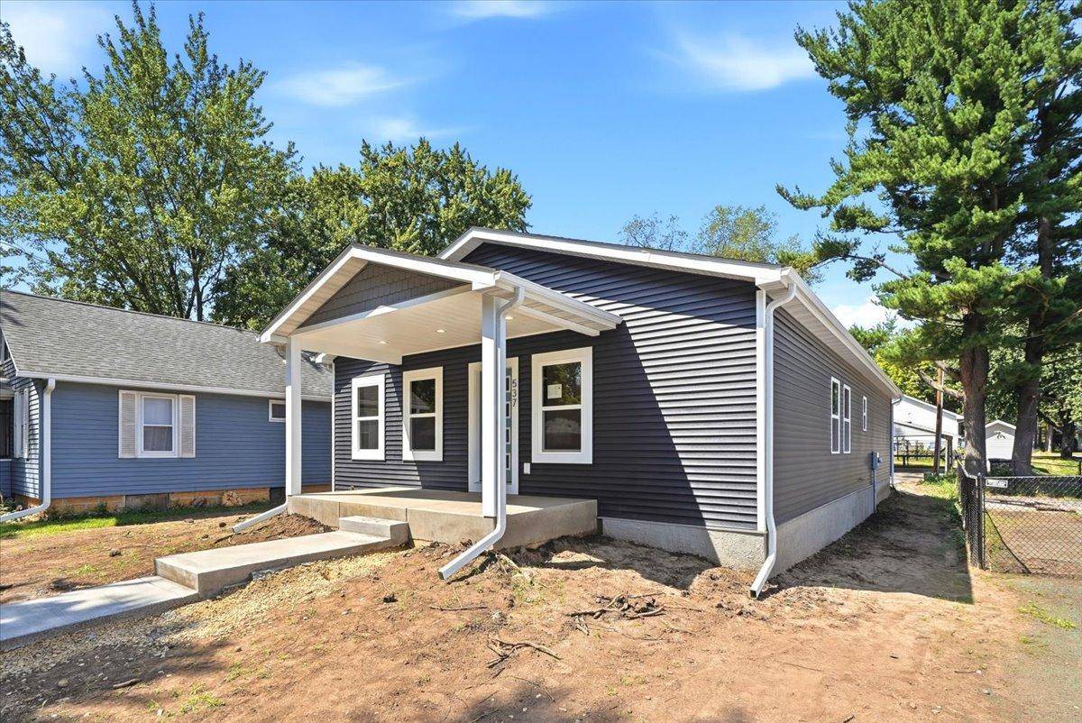 537 N Pearl ST, River Falls, WI 54022