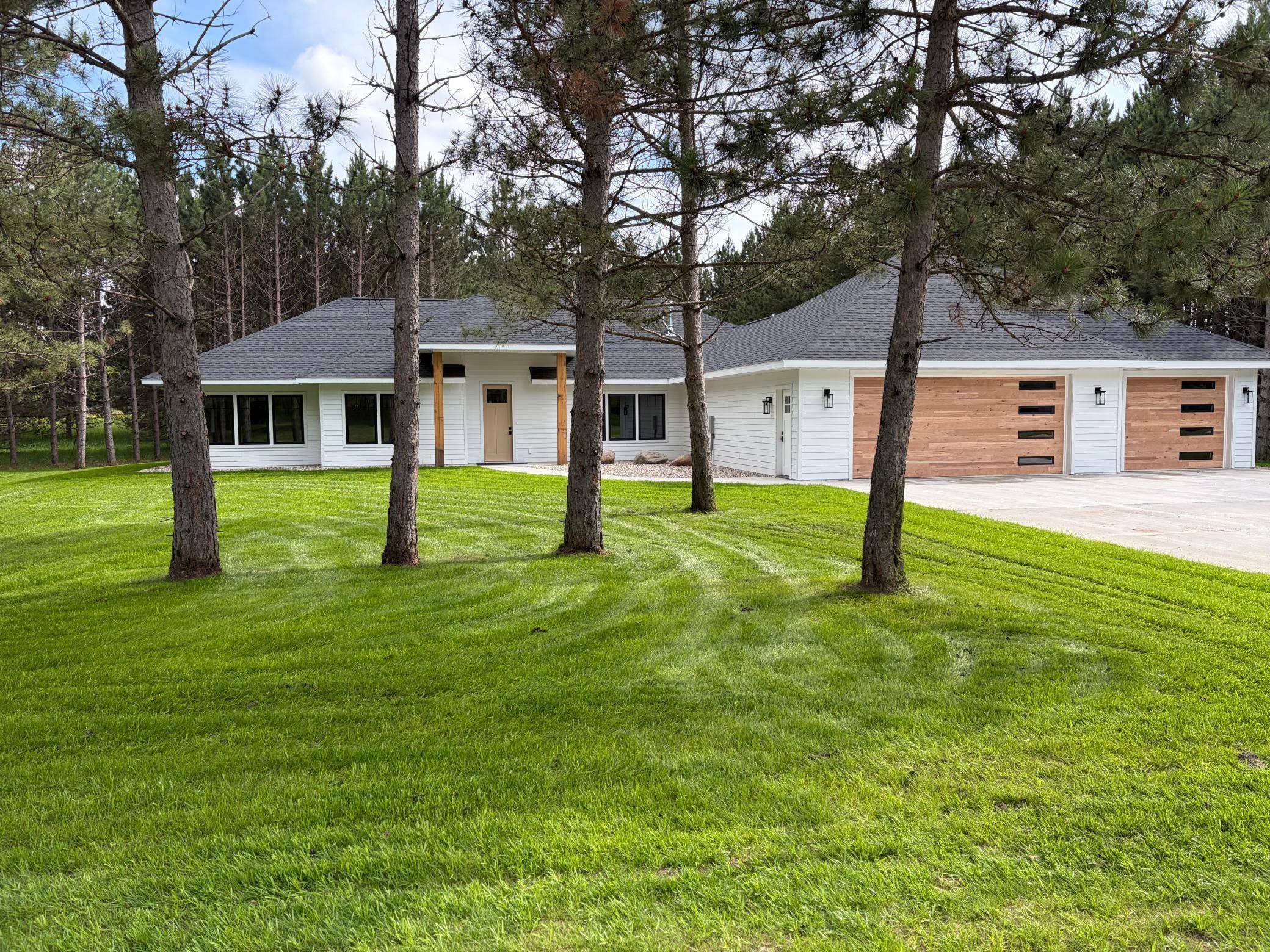 2370 Emerald WAY NE, Alexandria, MN 56308