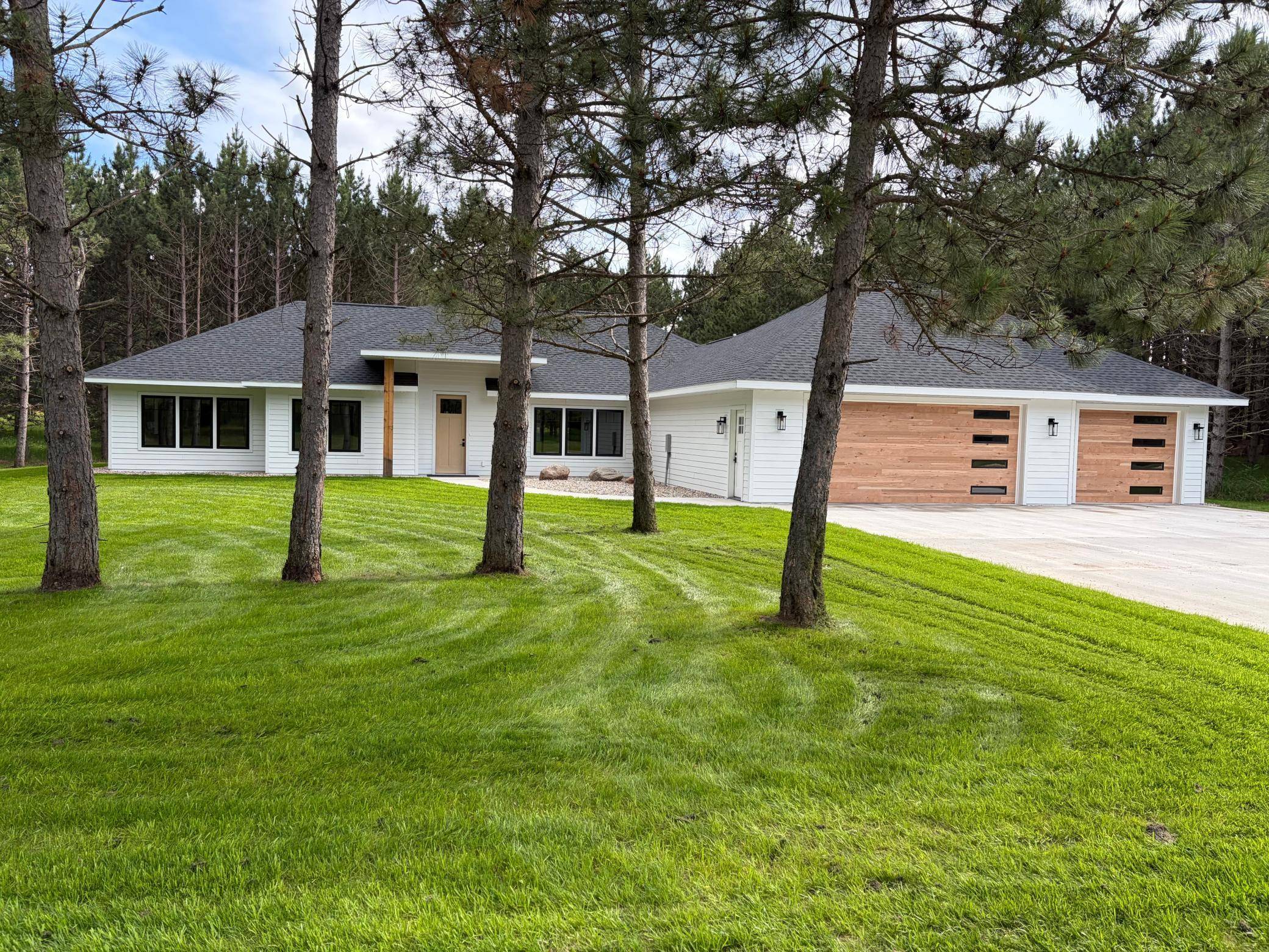 2370 Emerald WAY NE, Alexandria, MN 56308