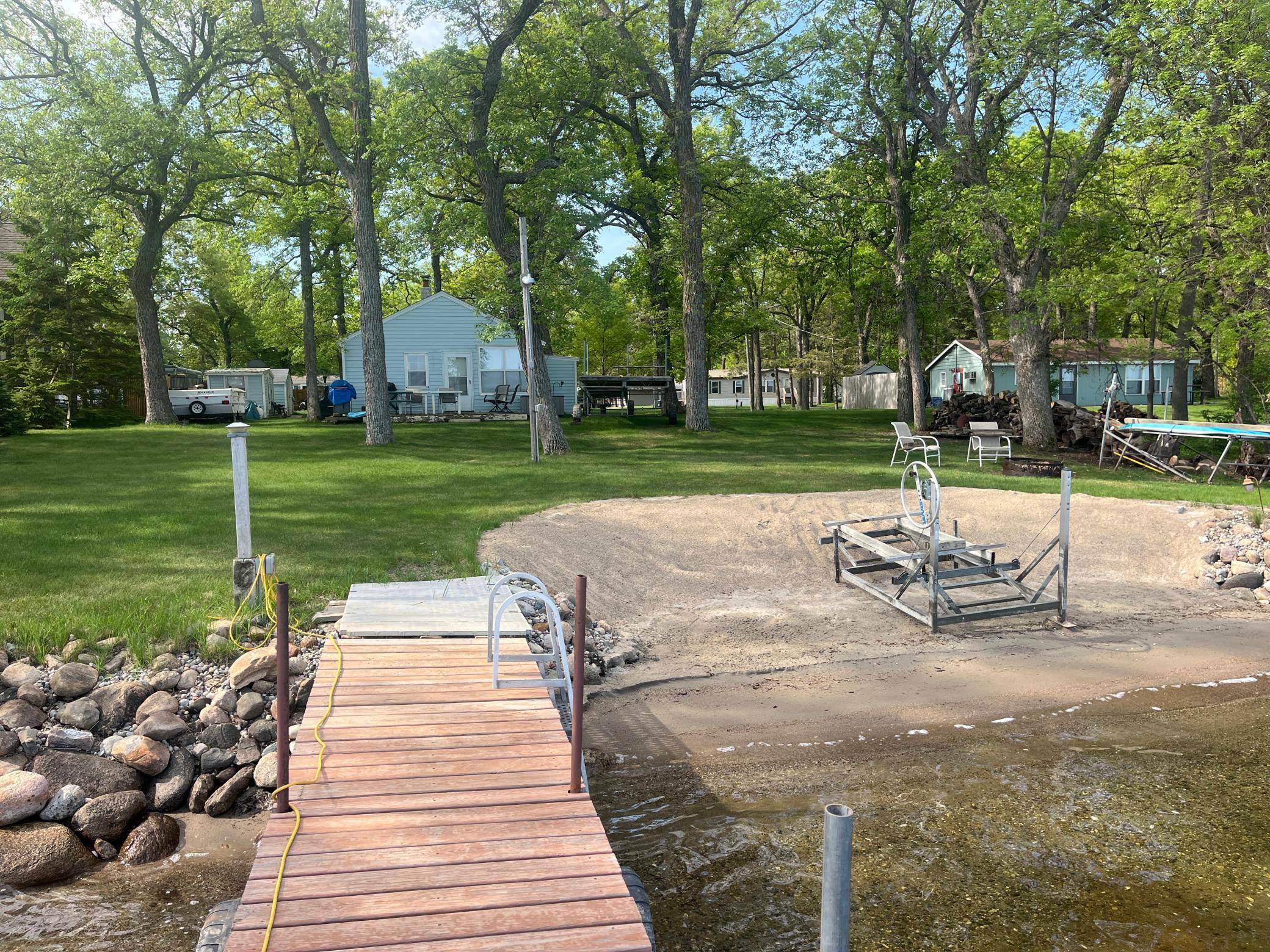 38489 W Wagon TRL, Battle Lake, MN 56515
