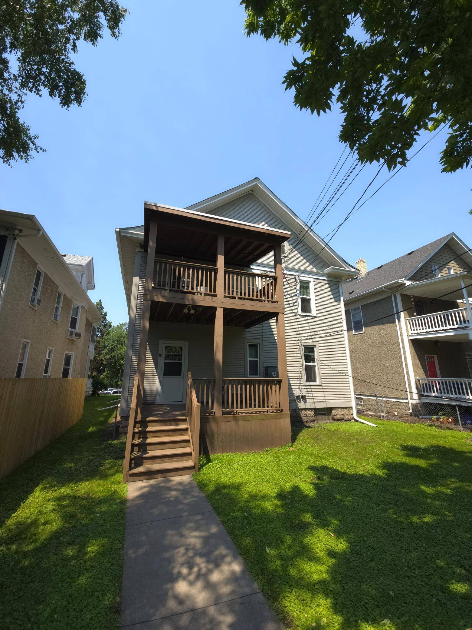 2223 Pleasant AVE, Minneapolis, MN 55404
