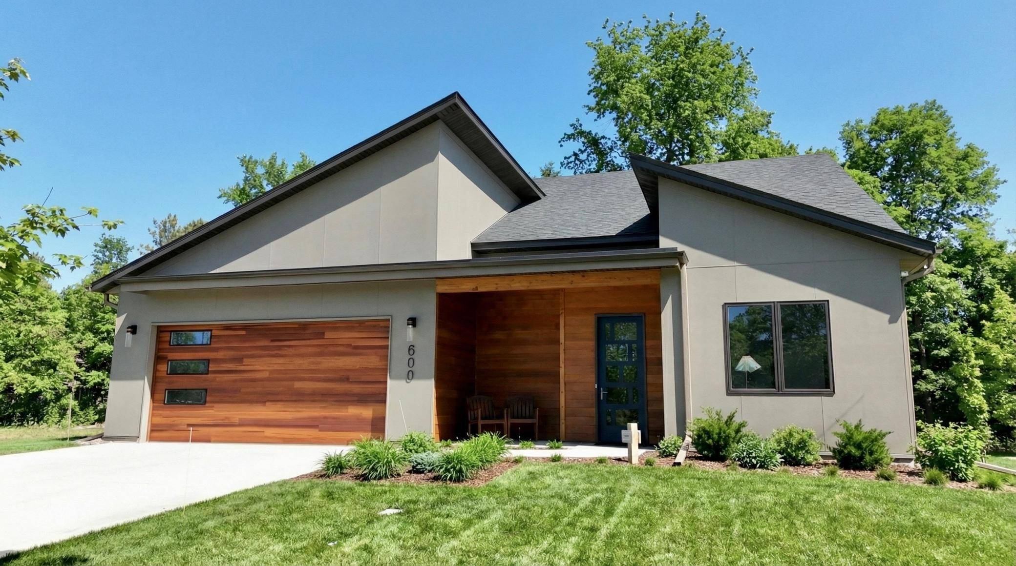 600 Kraewood DR, Northfield, MN 55057