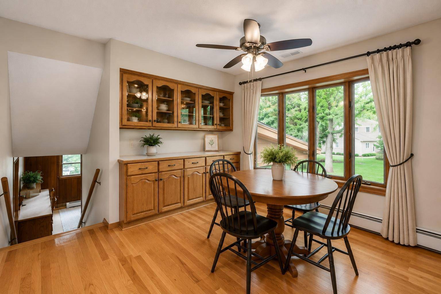 3081 Laverne CT N, Lake Elmo, MN 55042