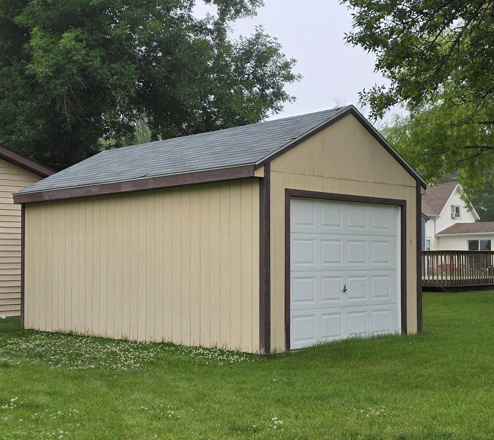 1104 Foster AVE NE, Cooperstown, ND 58425
