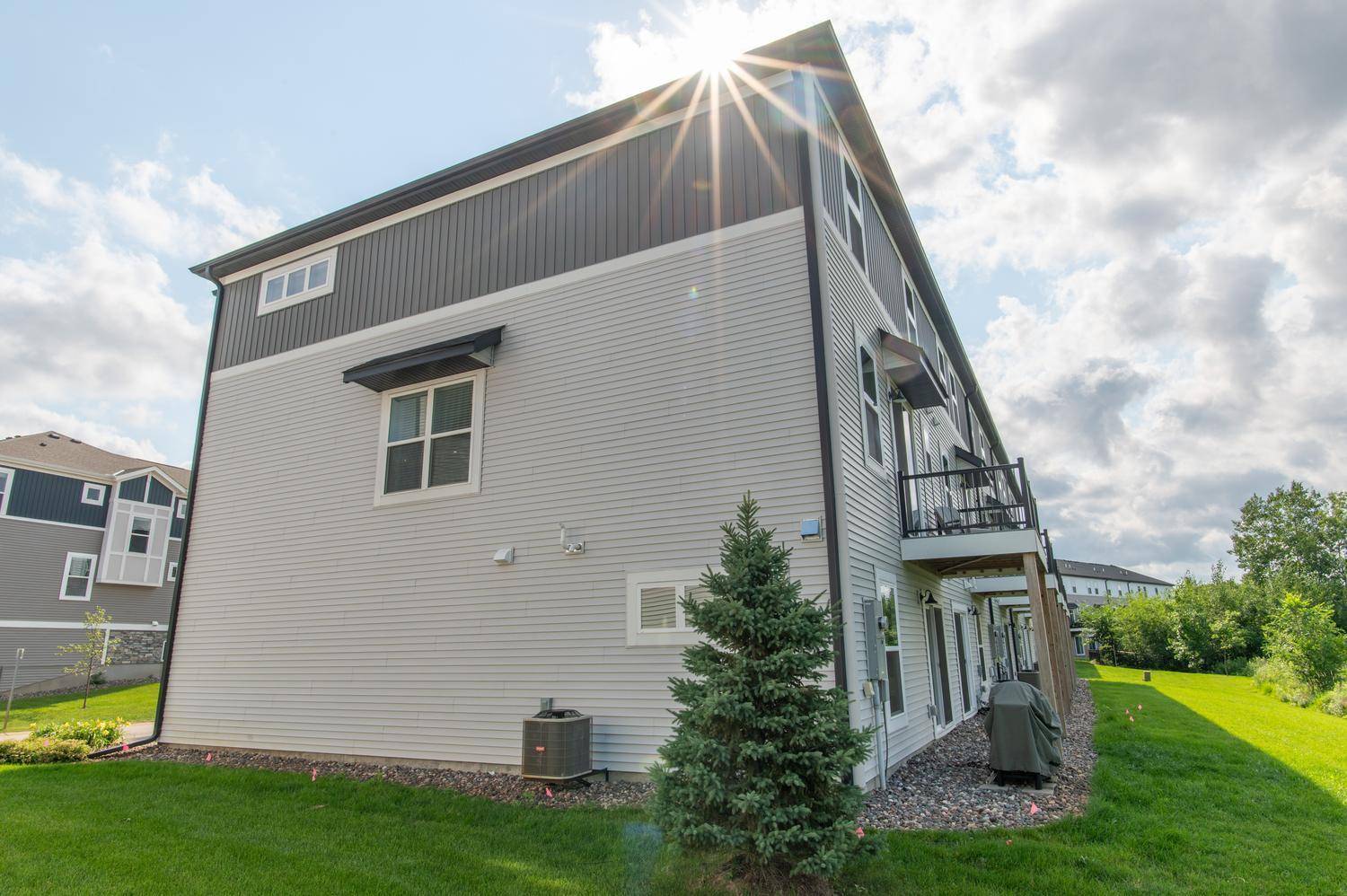 8658 London CIR NE #E, Blaine, MN 55449