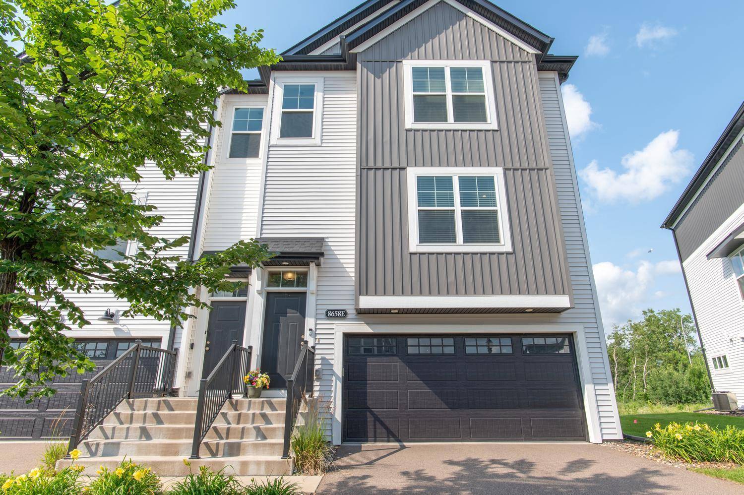 8658 London CIR NE #E, Blaine, MN 55449