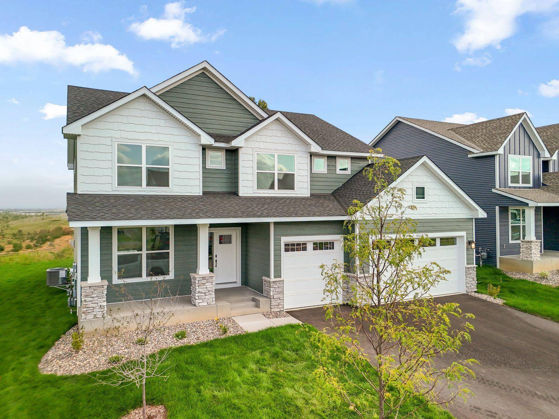 8656 Periwinkle BLVD, Woodbury, MN 55129