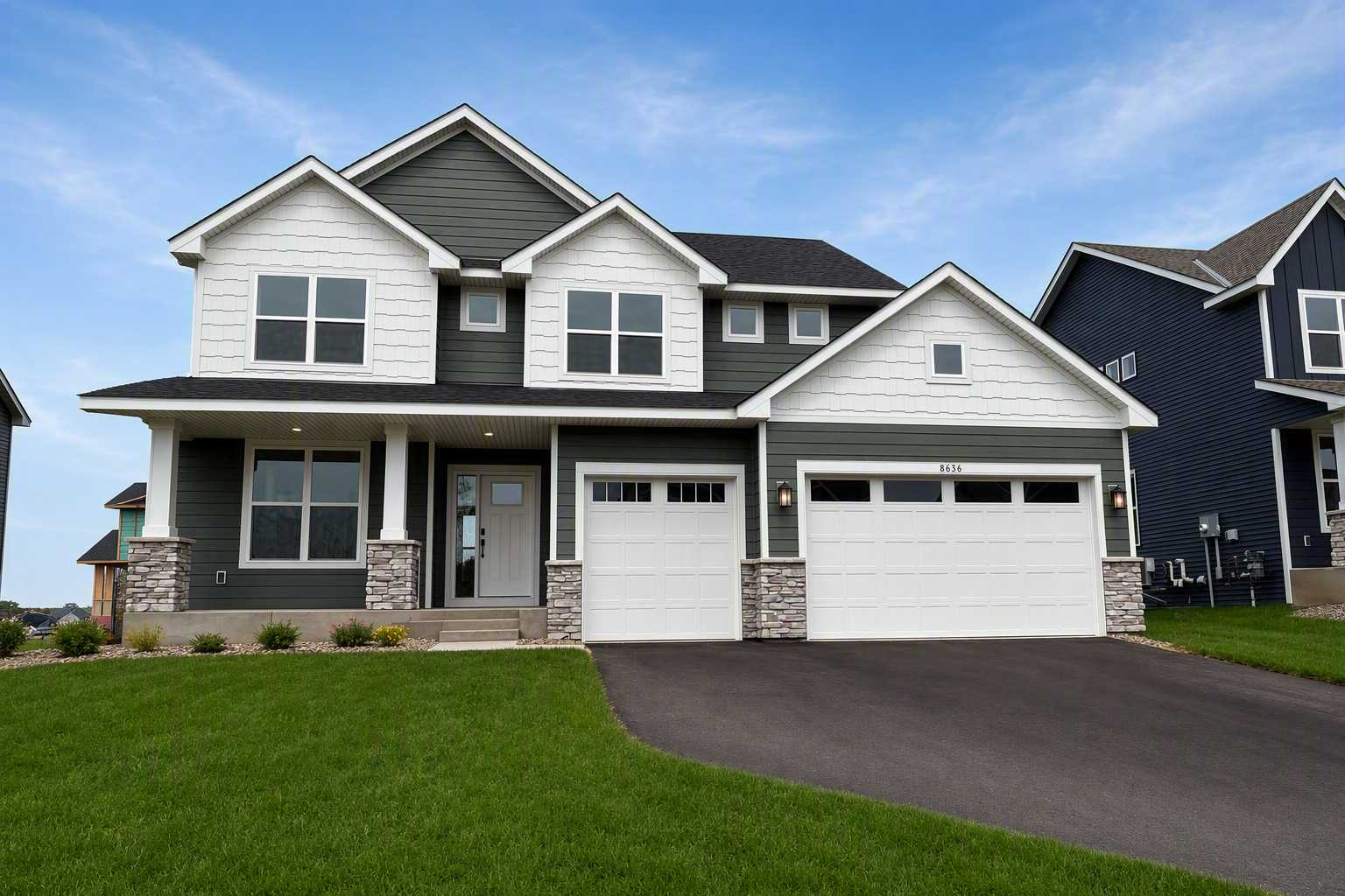8656 Periwinkle BLVD, Woodbury, MN 55129