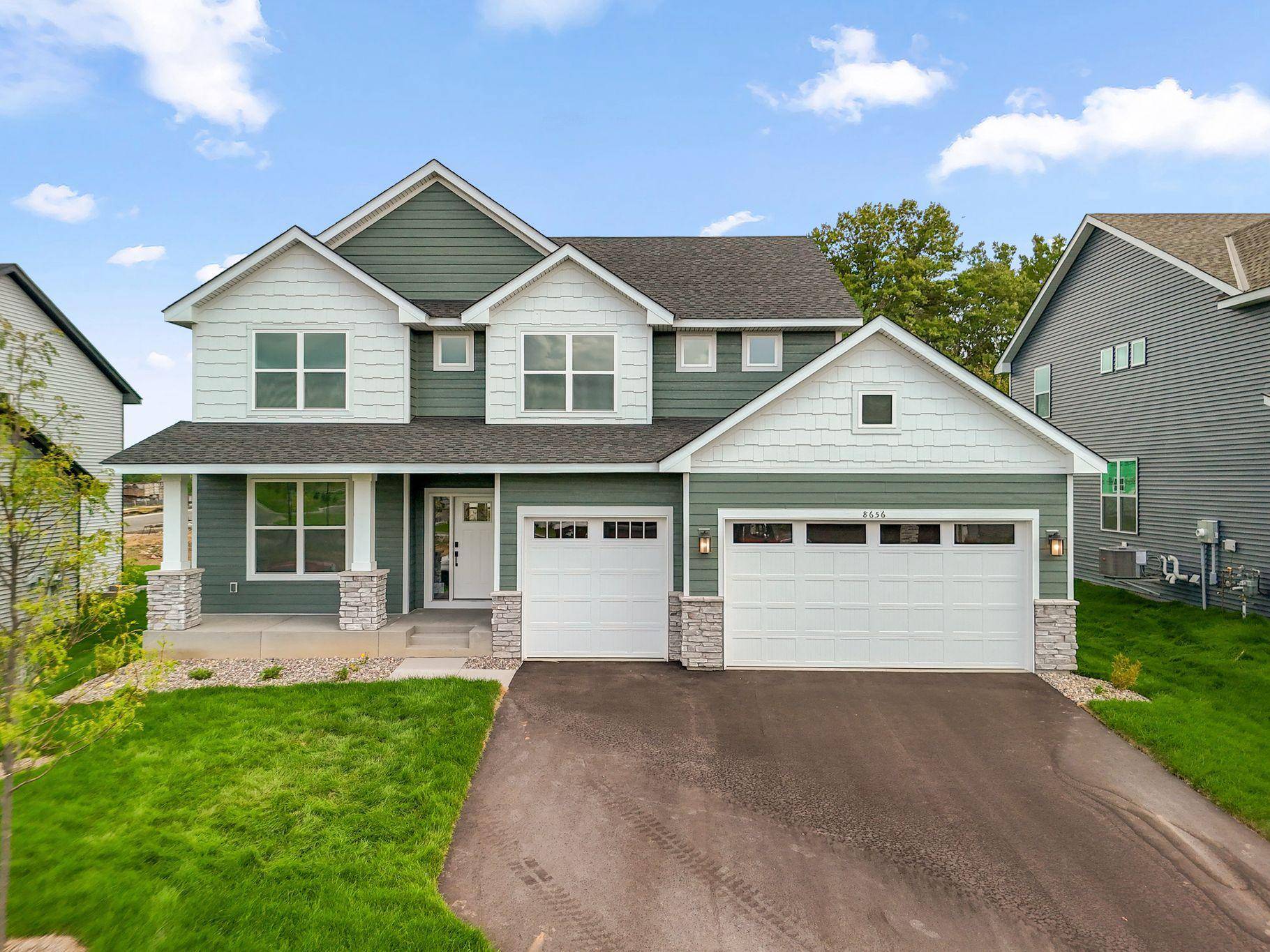 8656 Periwinkle BLVD, Woodbury, MN 55129