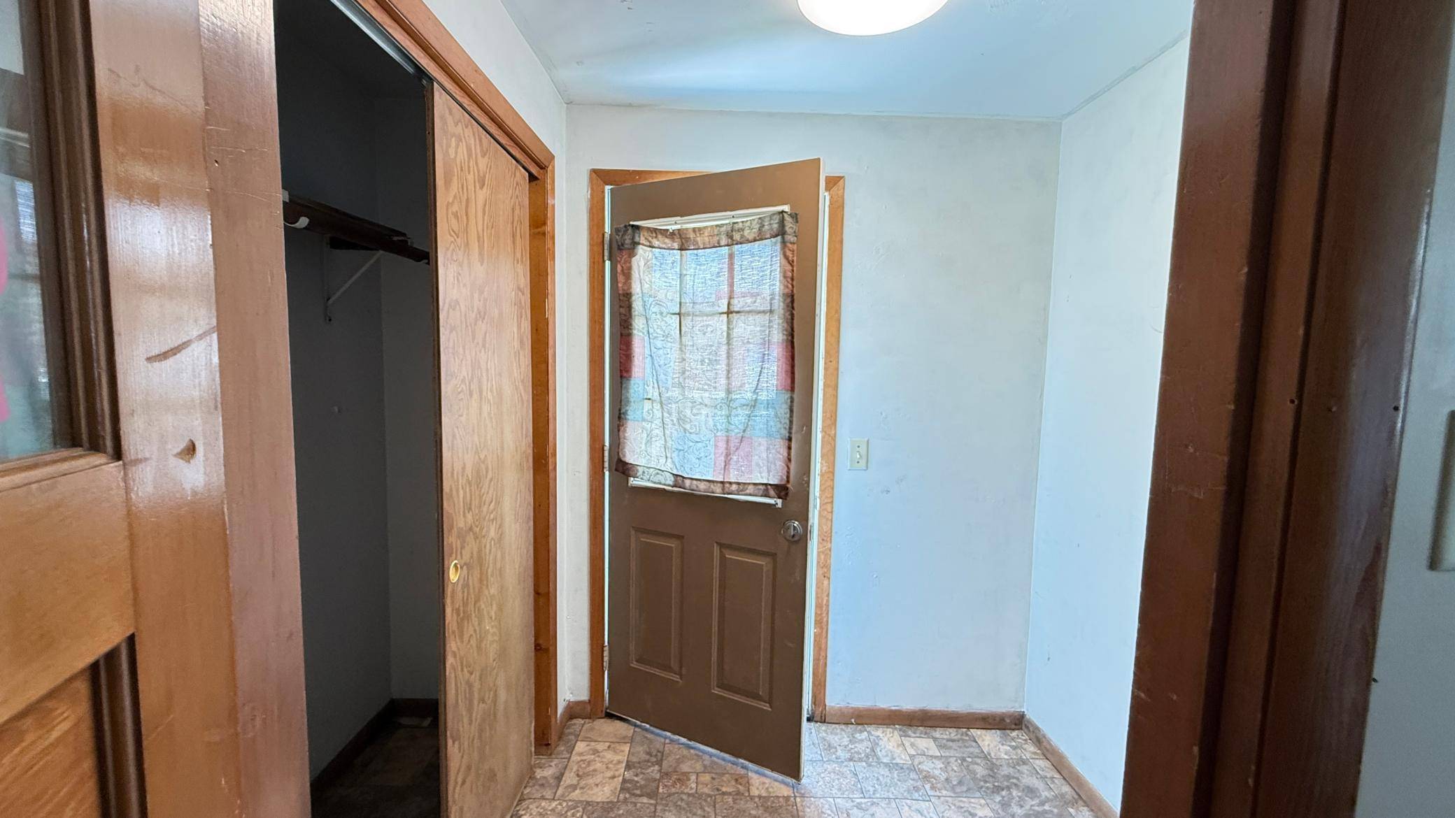 36 E Ronning AVE, Appleton, MN 56208