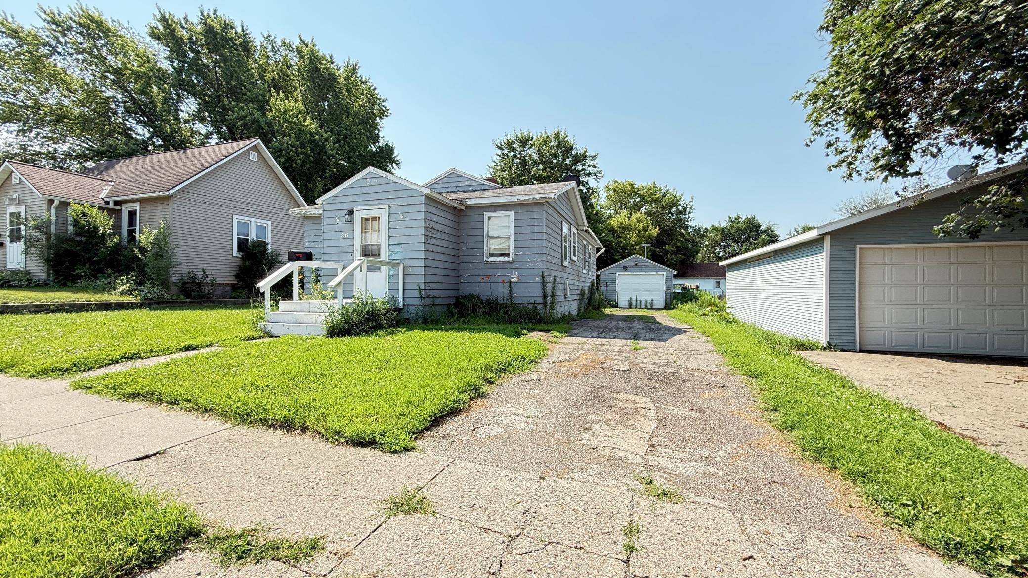 36 E Ronning AVE, Appleton, MN 56208