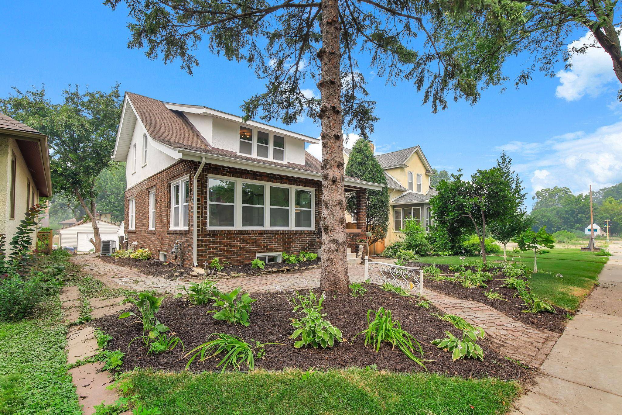 2640 Johnson ST NE, Minneapolis, MN 55418