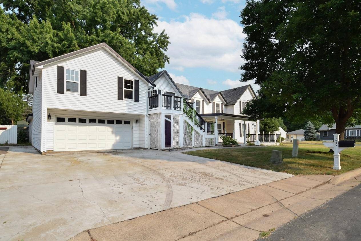 1839 Shaw AVE, Anoka, MN 55303
