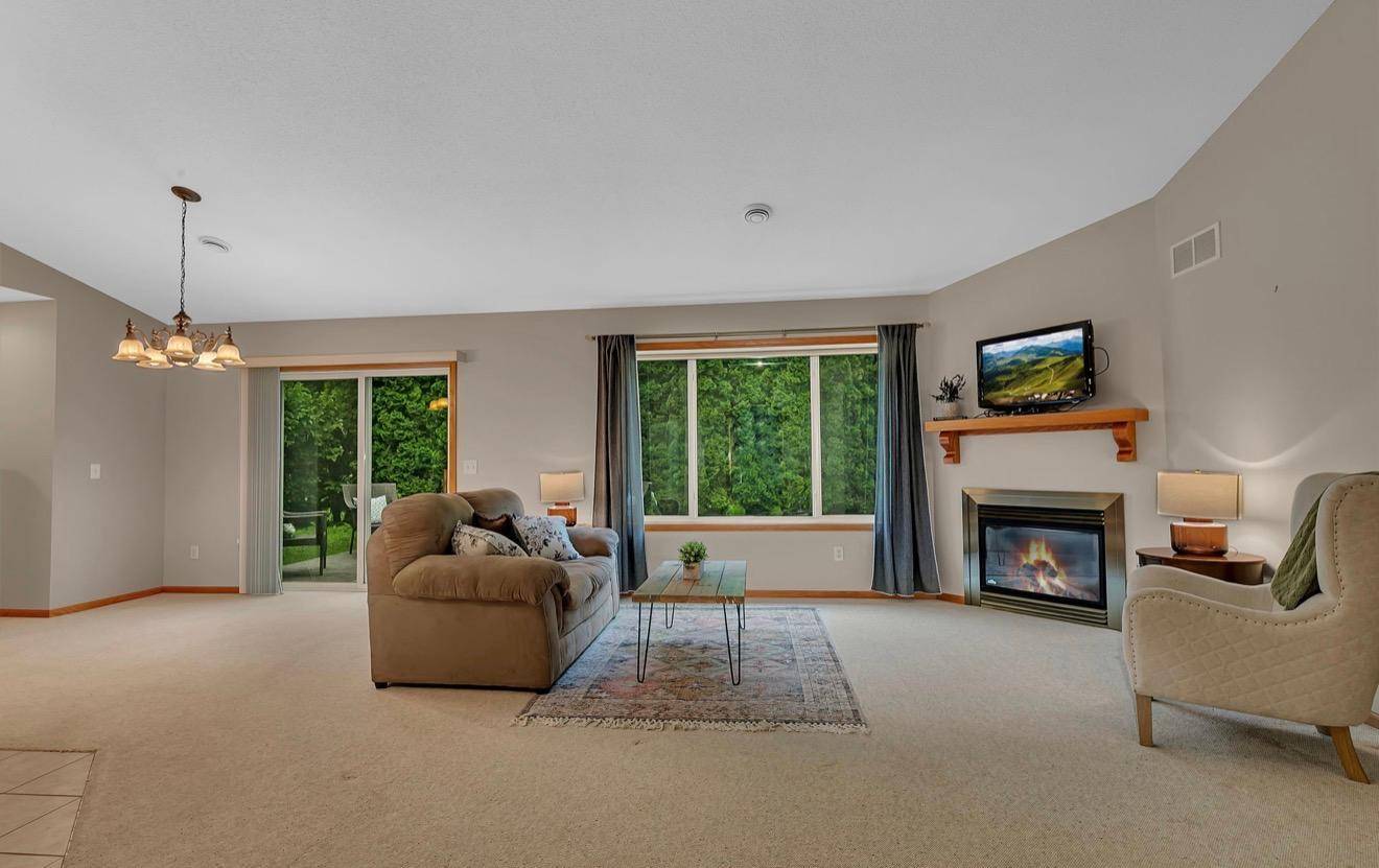 1004 Oak Pond DR, Sartell, MN 56377