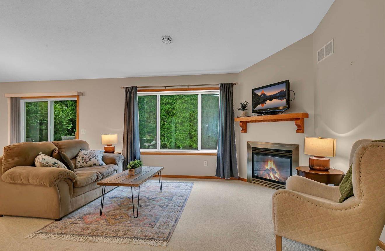 1004 Oak Pond DR, Sartell, MN 56377
