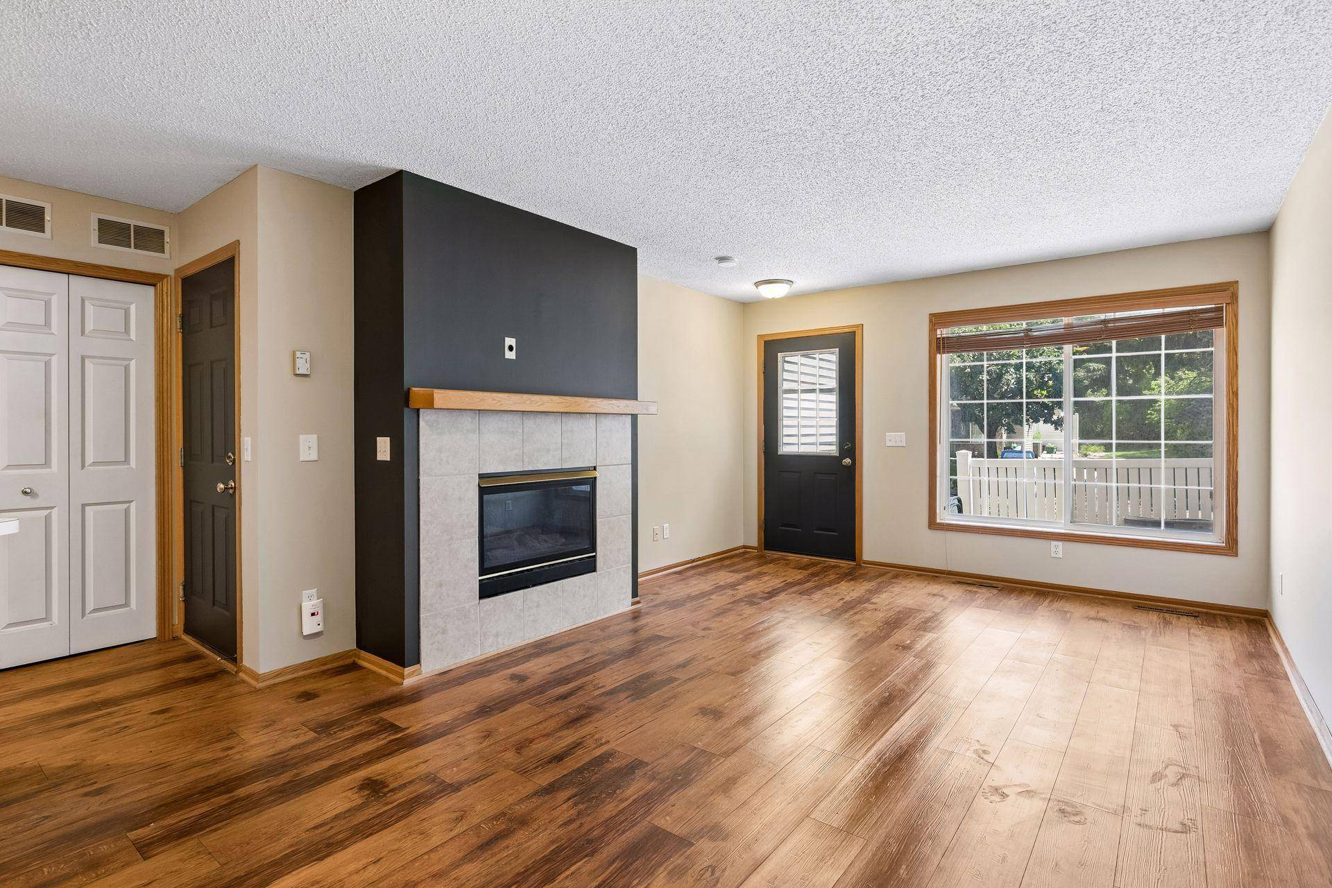 1765 Riverwood DR #73, Burnsville, MN 55337