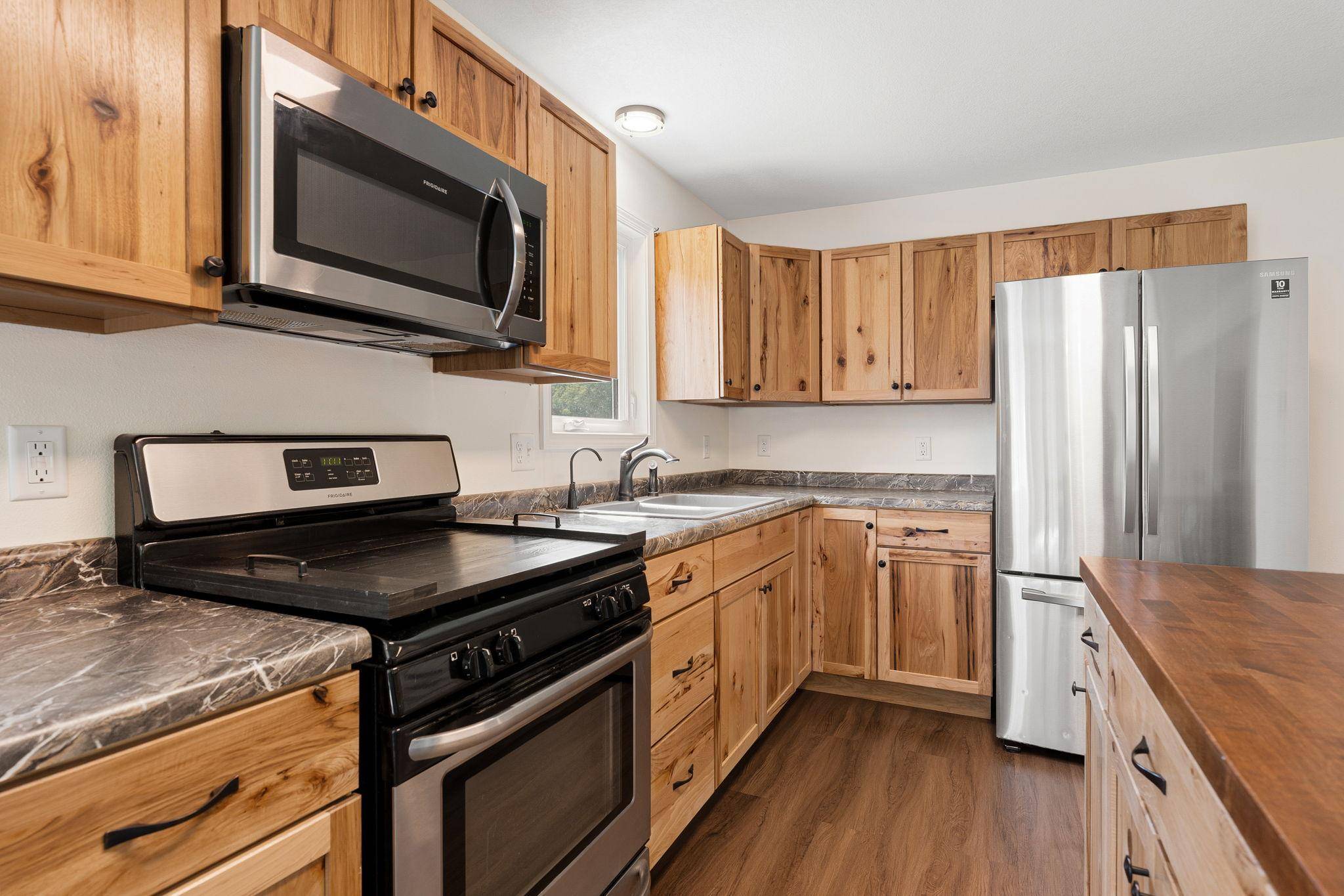 22341 570th AVE, Austin, MN 55912