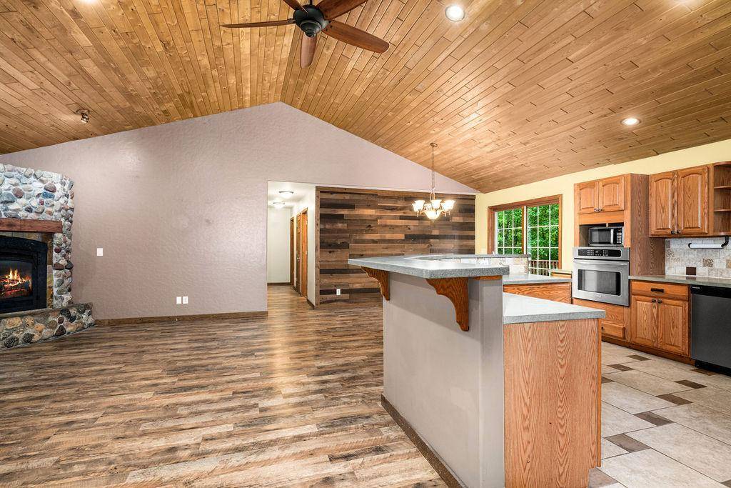 3639 Oak LN, Barnum, MN 55707