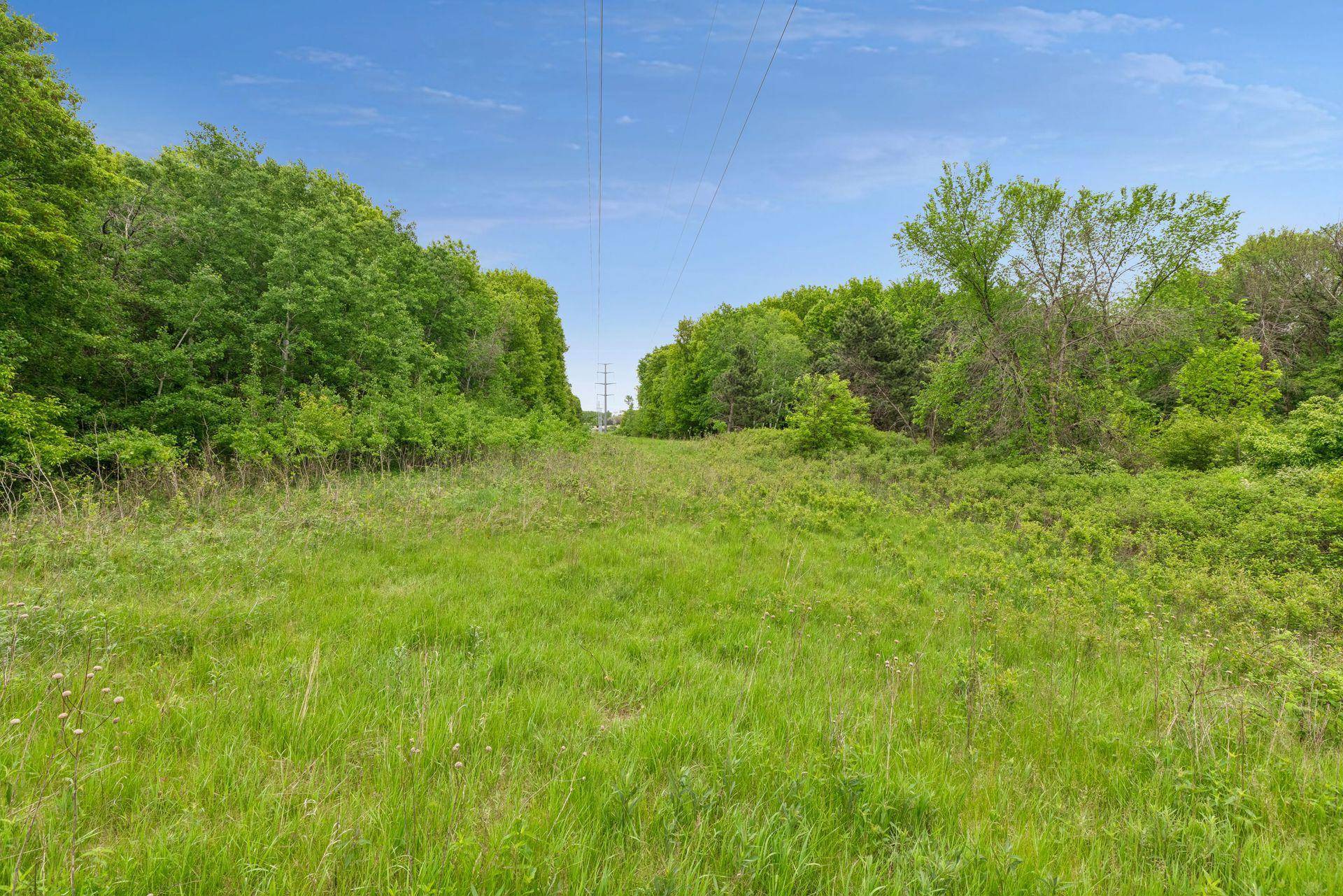 10 Sunny Side Ln, Sunfish Lake, MN 55118