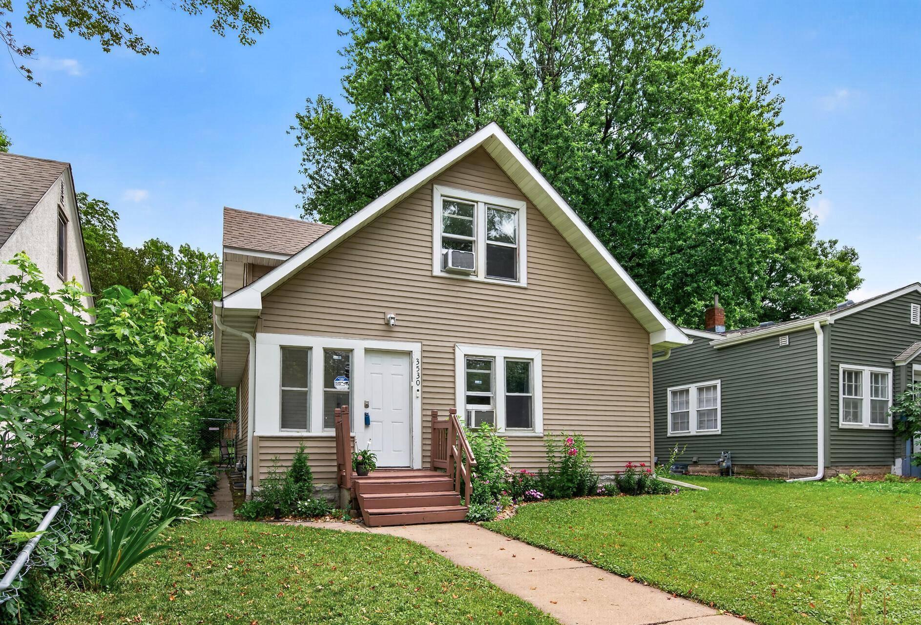 3530 Oliver AVE N, Minneapolis, MN 55412