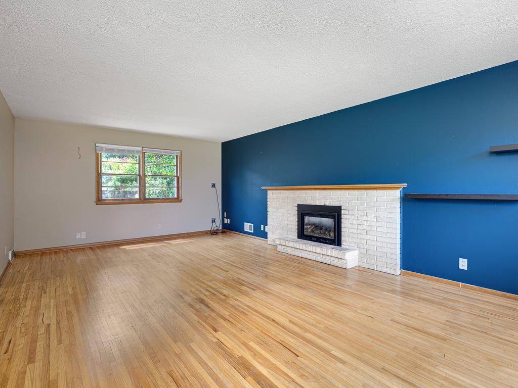 3549 Ensign AVE N, New Hope, MN 55427