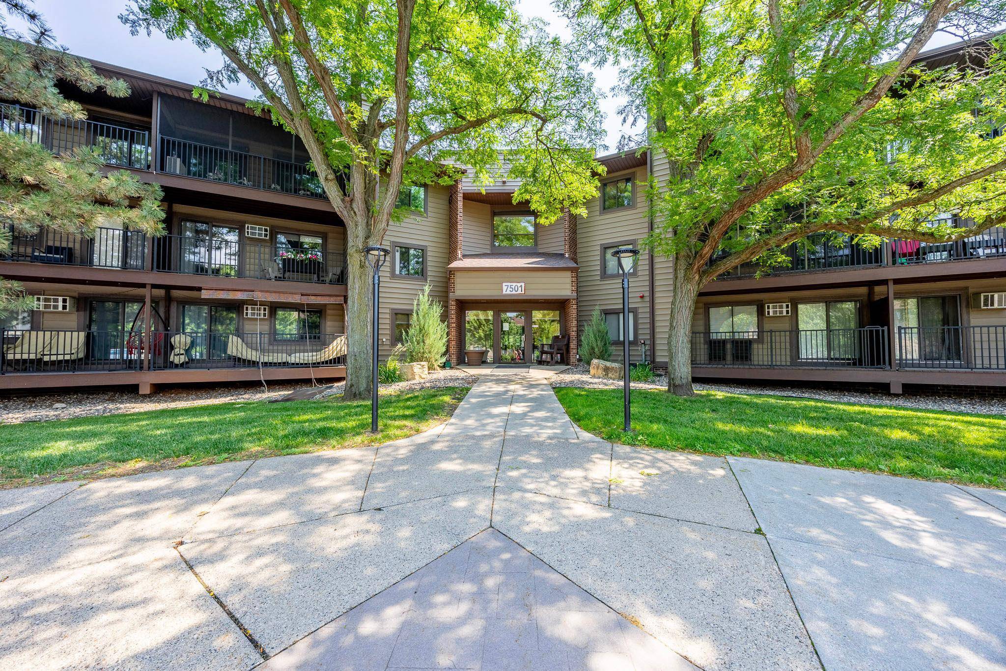 7501 W 101st ST #206, Bloomington, MN 55438