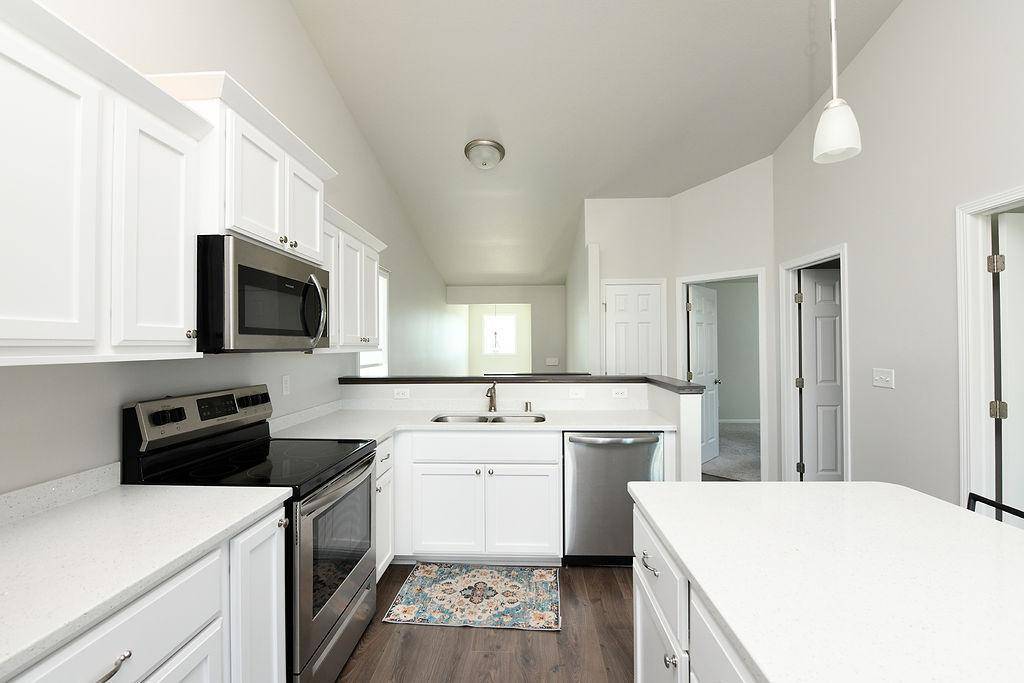 4513 17 ST S, Moorhead, MN 56560