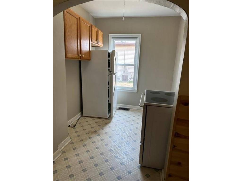 91 6th ST, Windom, MN 56101