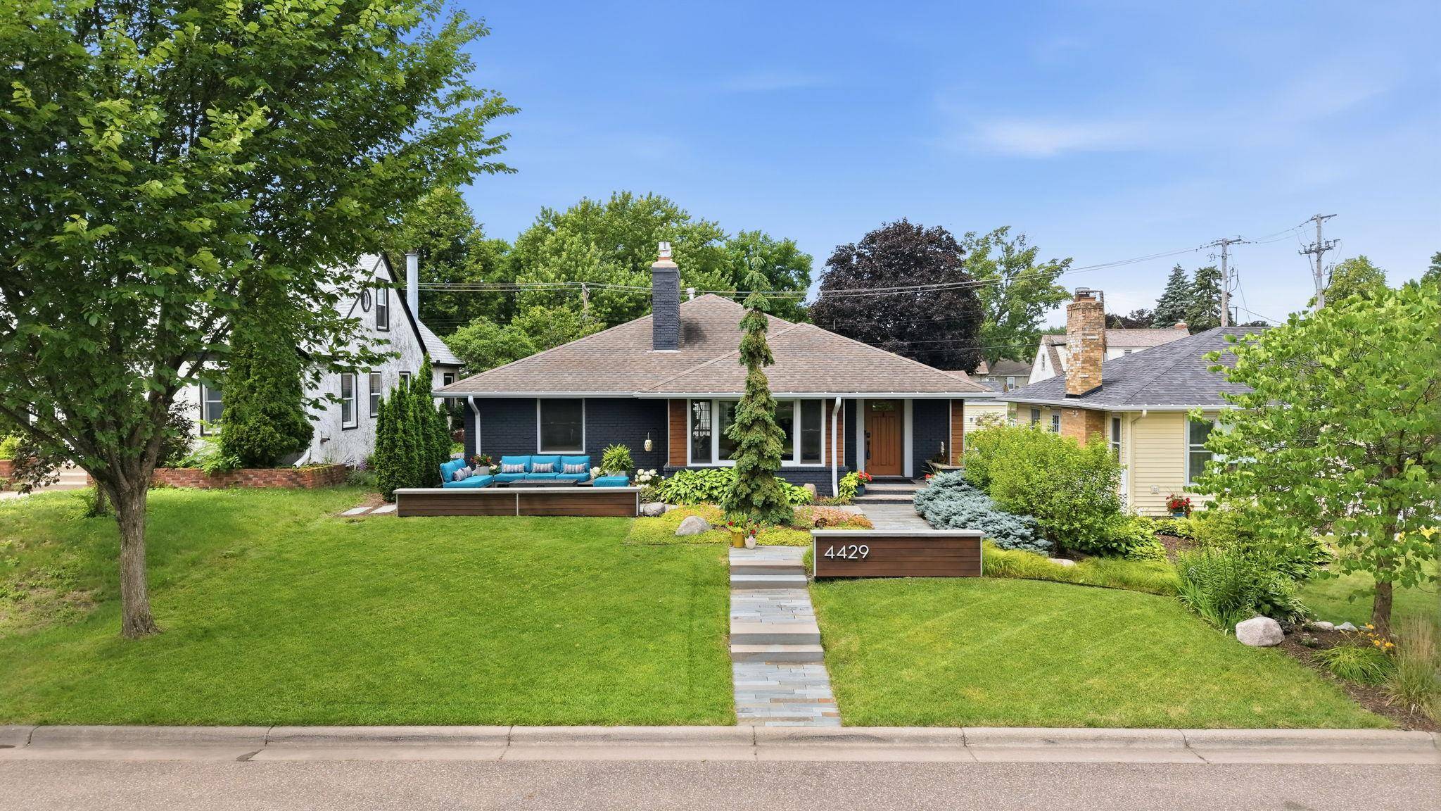 4429 York AVE N, Robbinsdale, MN 55422