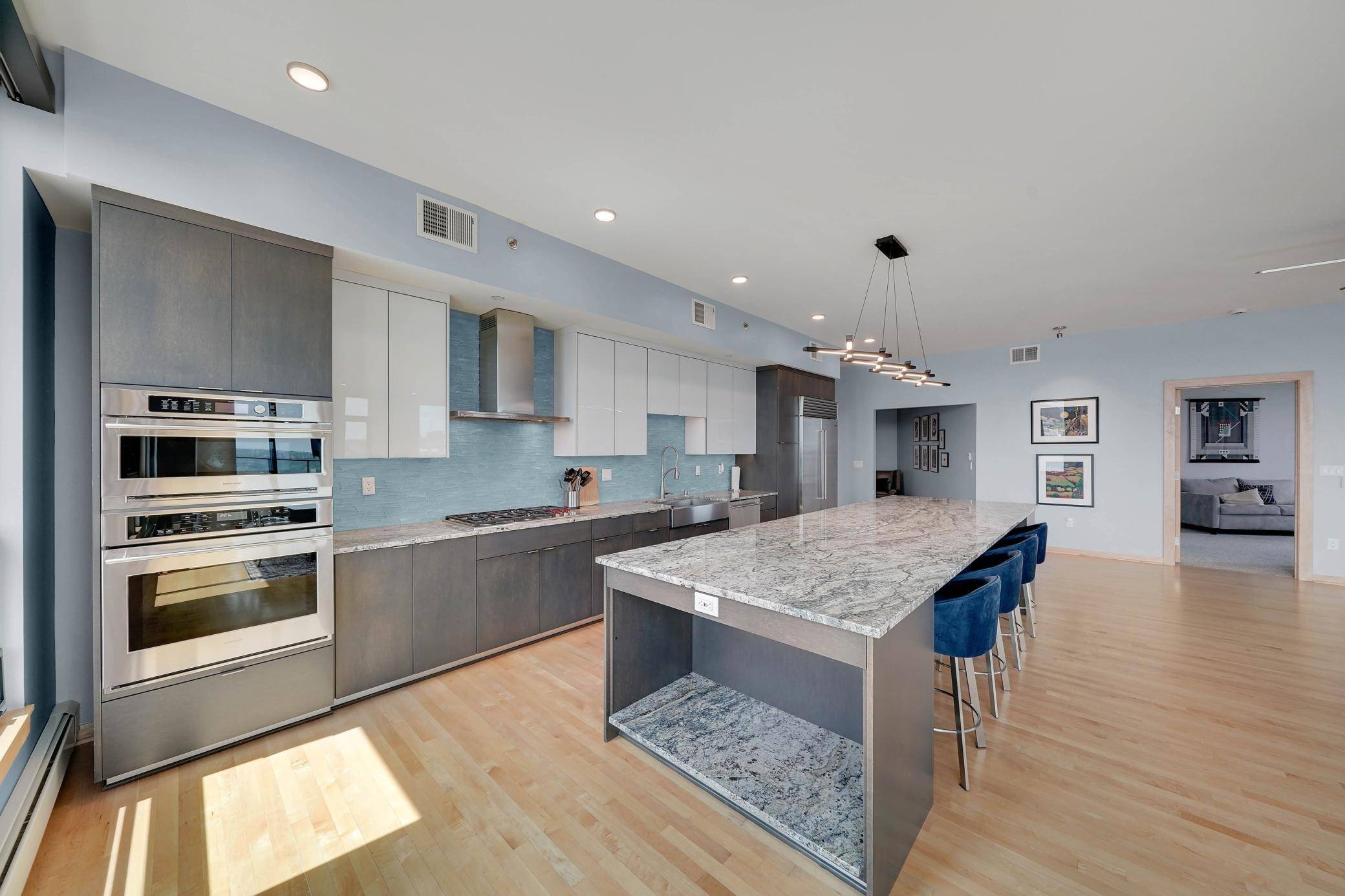1240 S 2nd ST #1201, Minneapolis, MN 55415