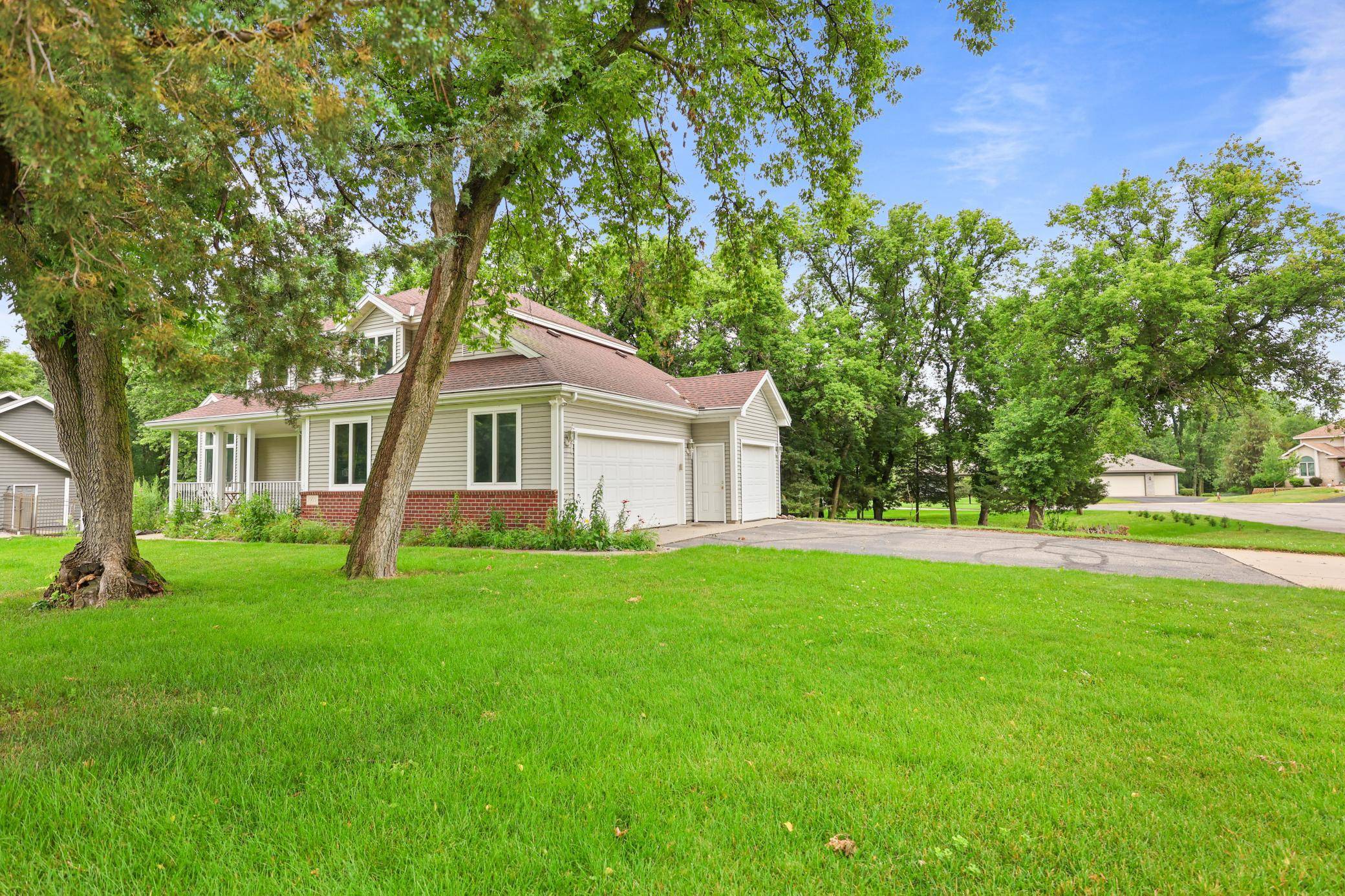 1903 Meadowrose BLVD, Saint Cloud, MN 56301