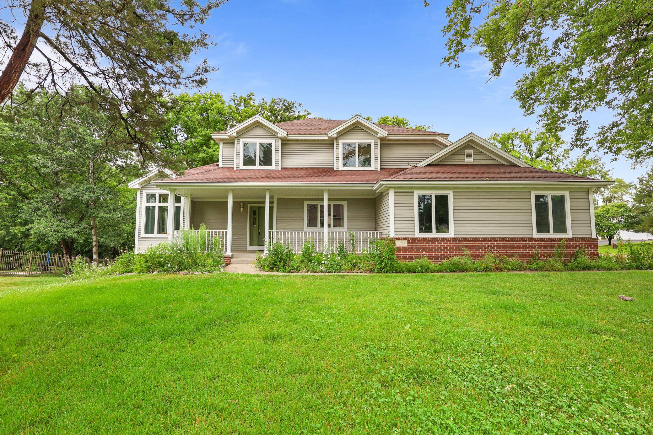 1903 Meadowrose BLVD, Saint Cloud, MN 56301