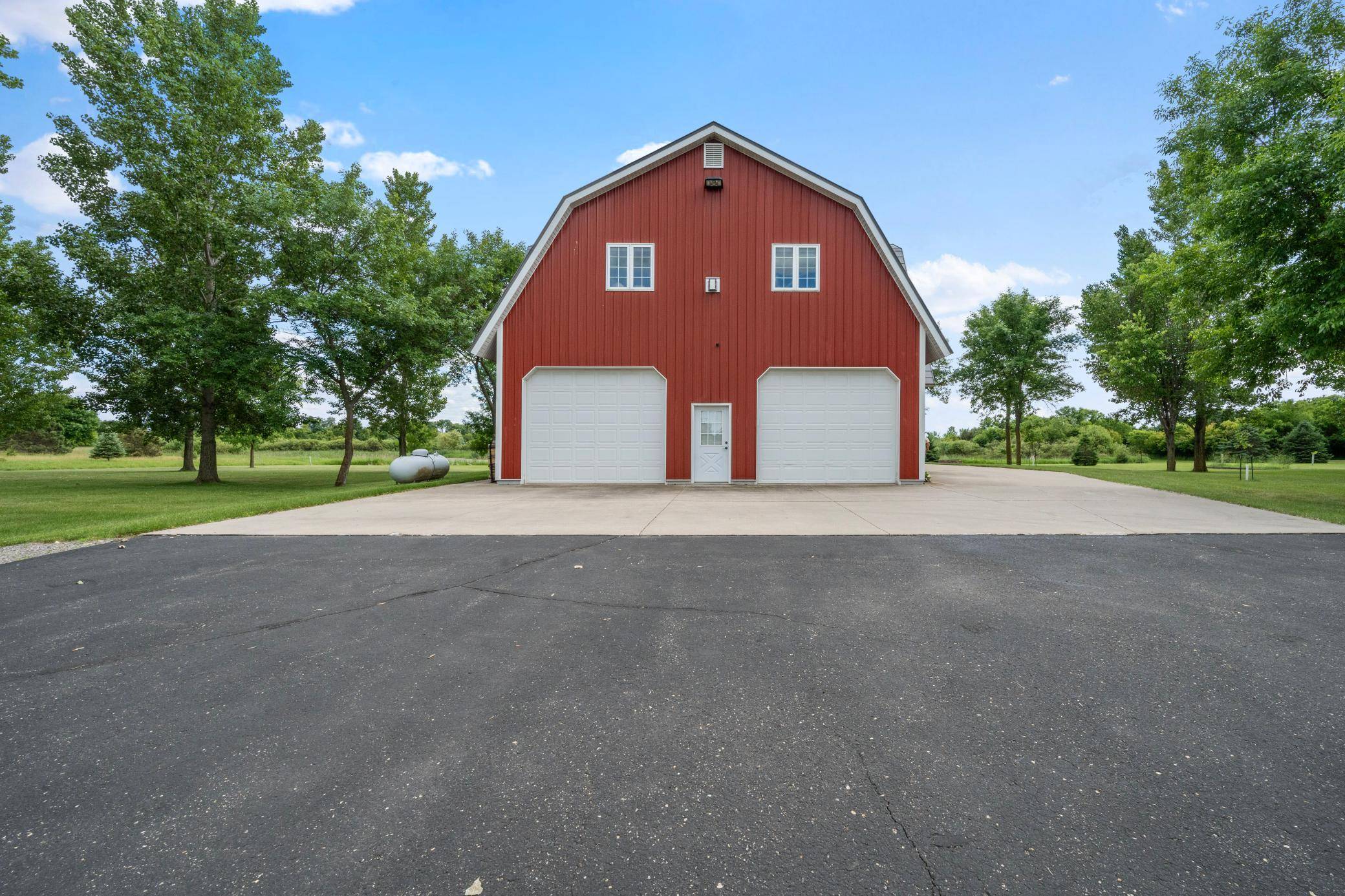 4800 39th AVE NE, Alexandria, MN 56308