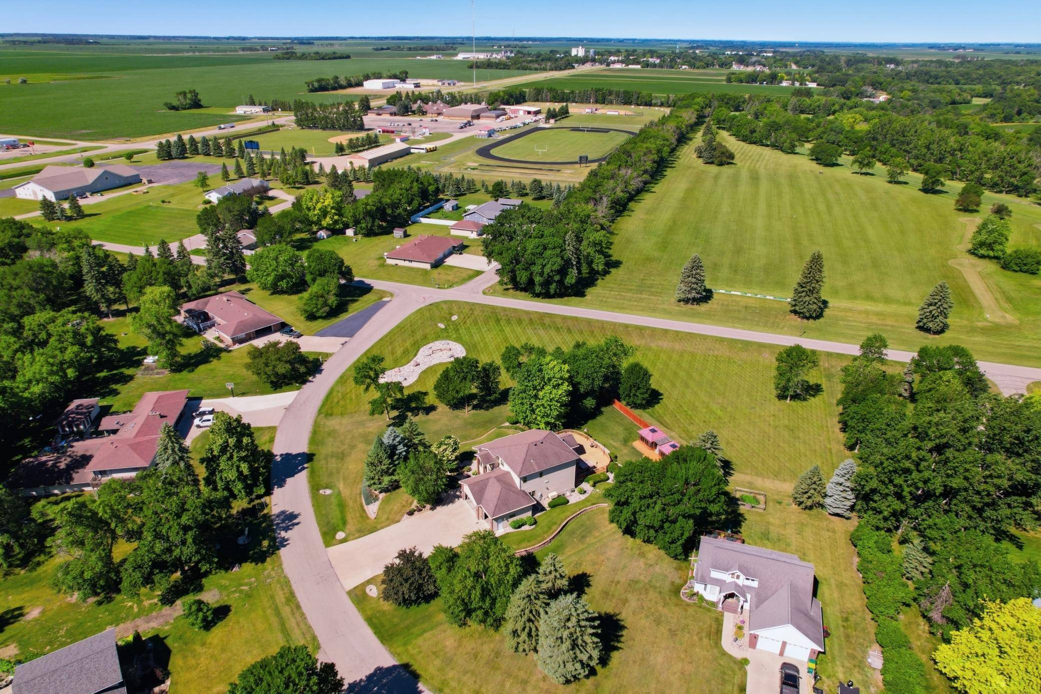 41 Westwood DR, Mayville, ND 58257