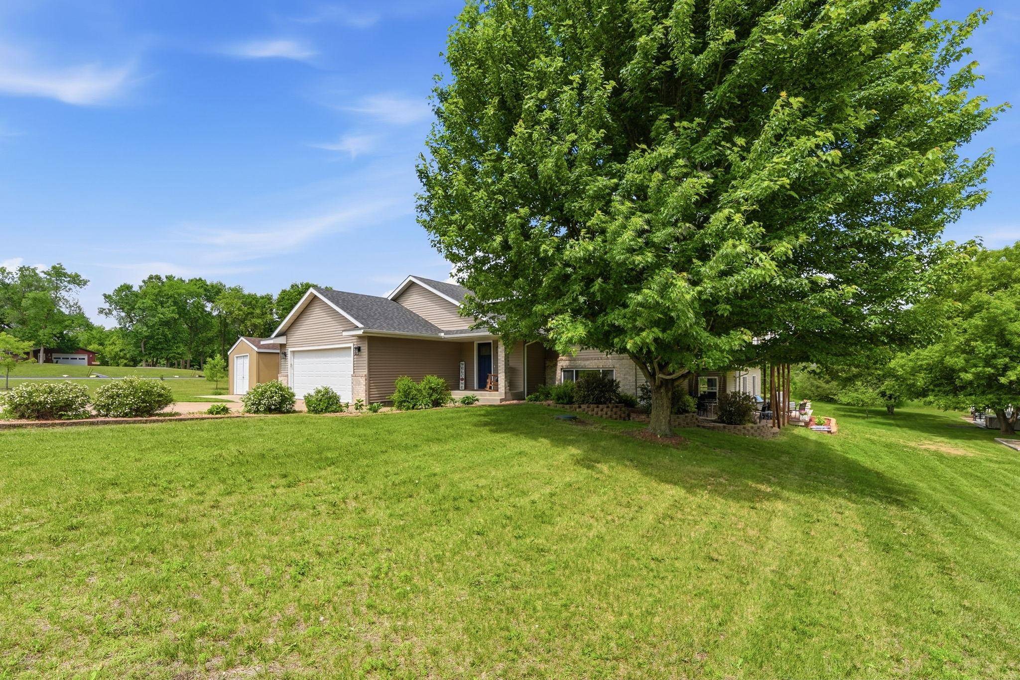 6636 Hidden LN, South Haven, MN 55382