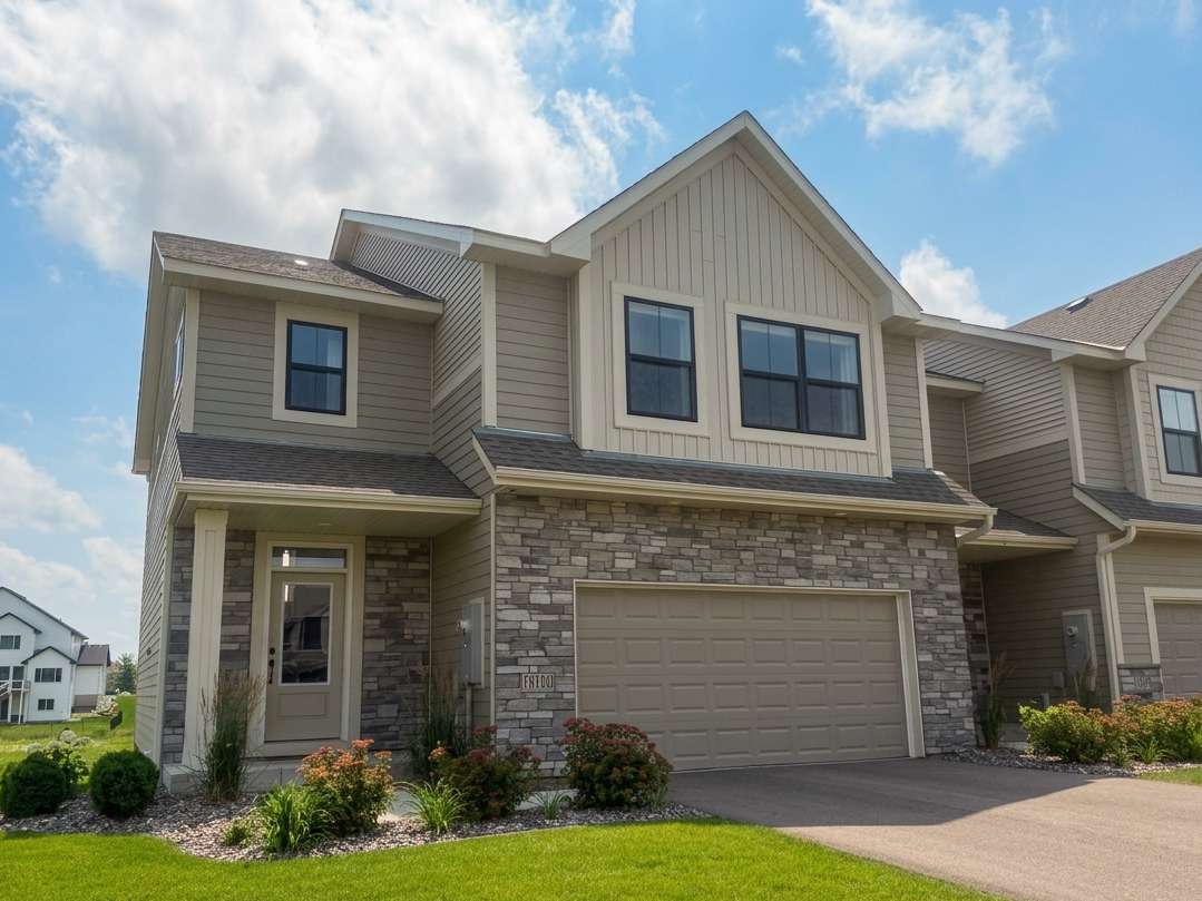 18120 Gavel LN, Lakeville, MN 55044