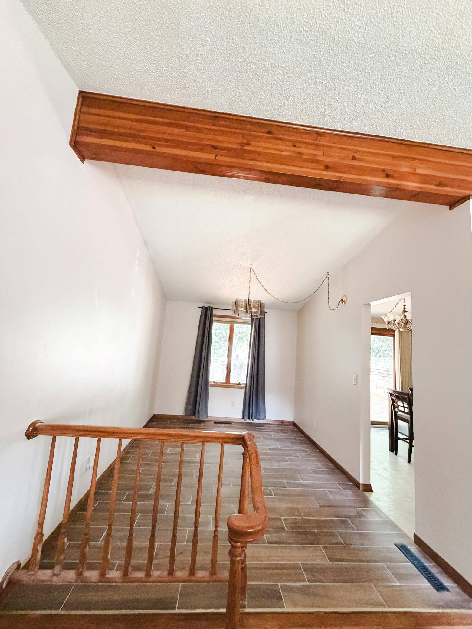 1516 Maywood DR, South Saint Paul, MN 55075