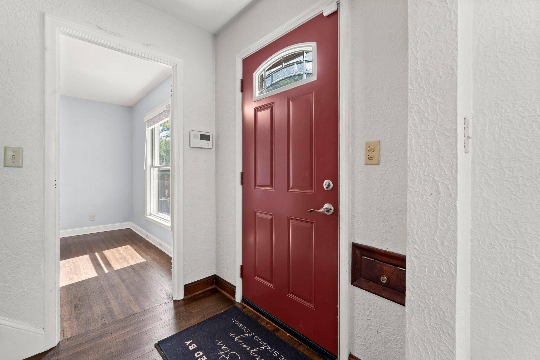 1047 Dayton AVE, Saint Paul, MN 55104