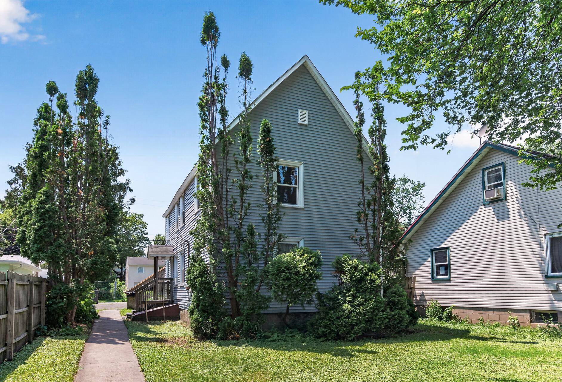 828 Englewood AVE, Saint Paul, MN 55104