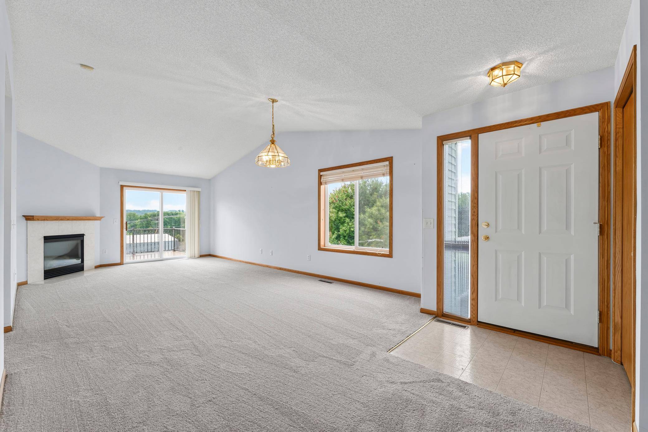 317 Archibald LN, Dundas, MN 55019