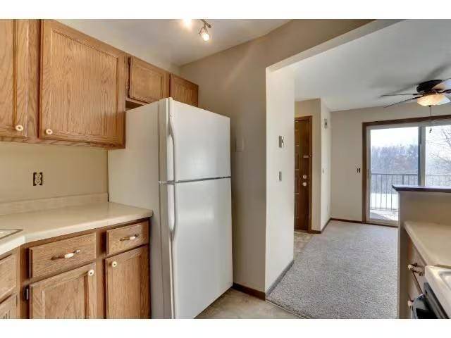 2240 Ridge DR #33, Saint Louis Park, MN 55416