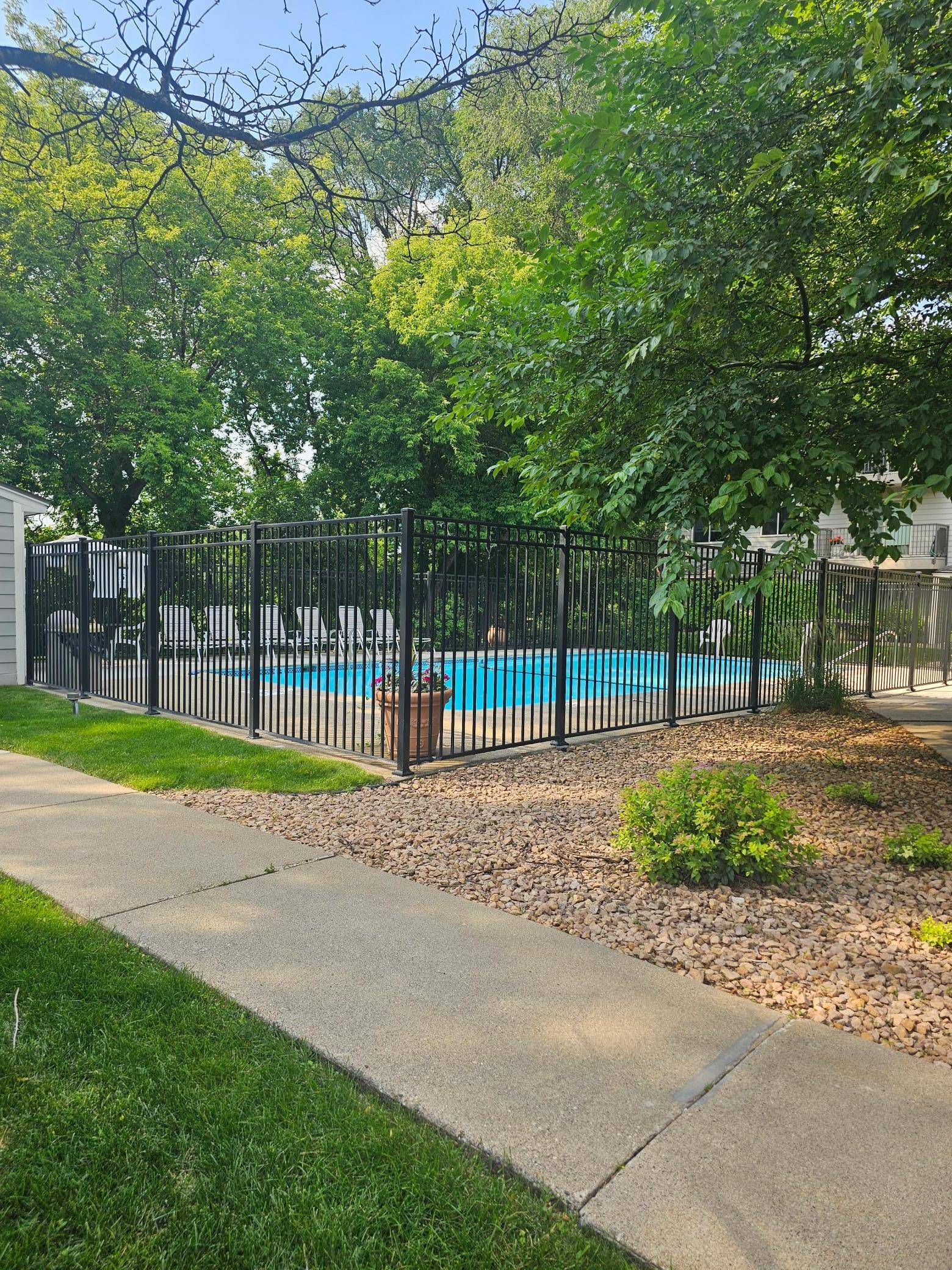 2240 Ridge DR #33, Saint Louis Park, MN 55416